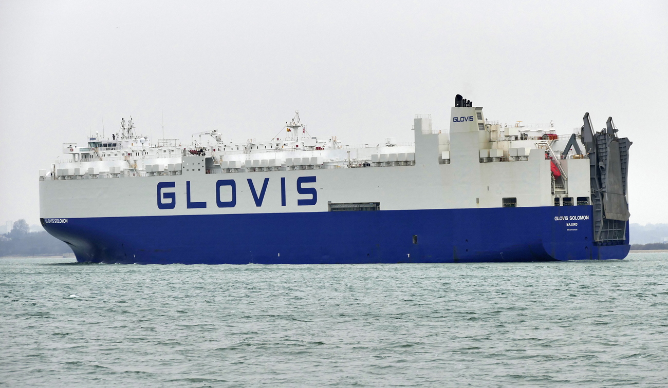 GLOVIS SOLOMON