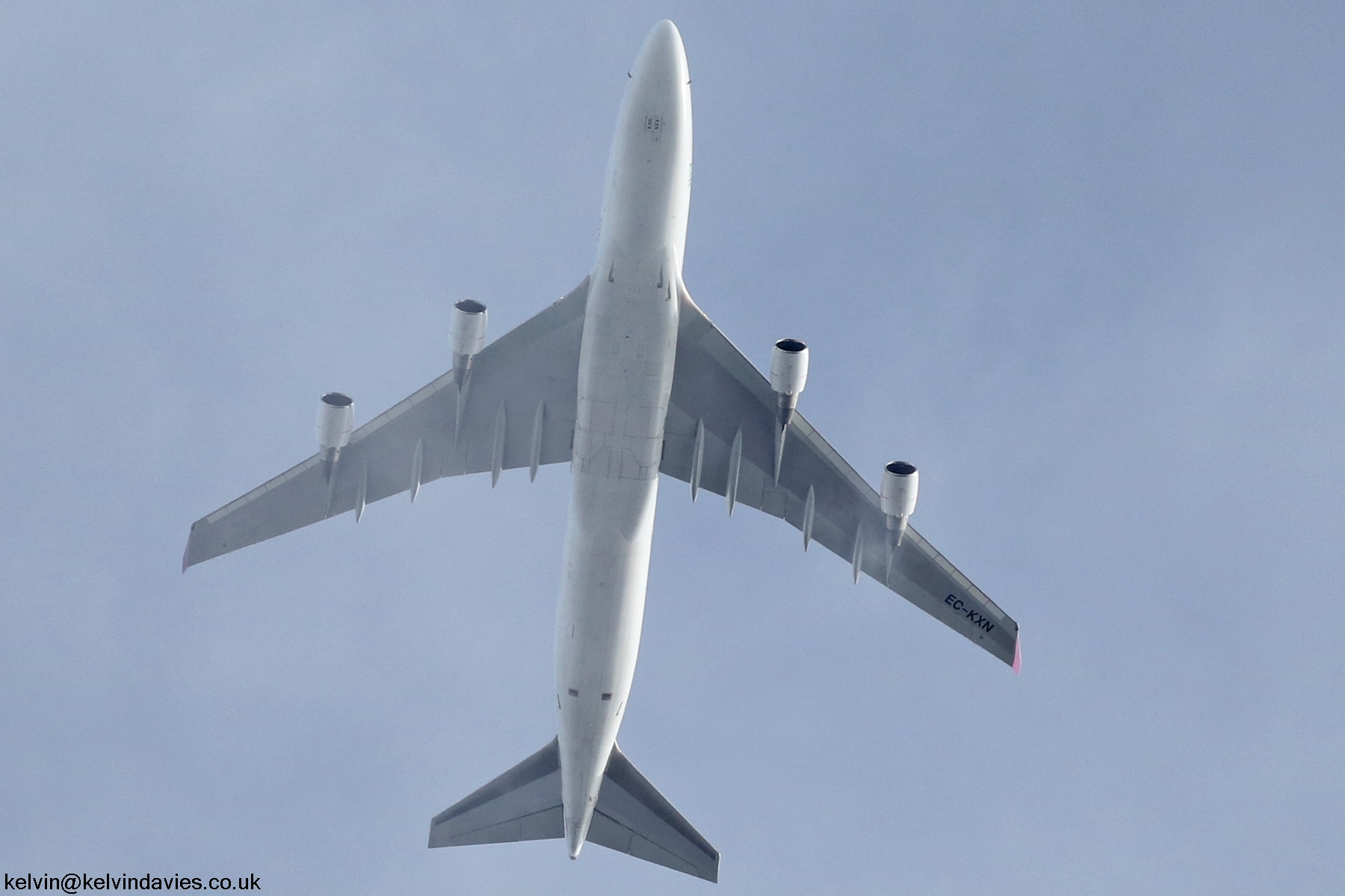 Wamos Air 747 Coronavirus special EC-KXN