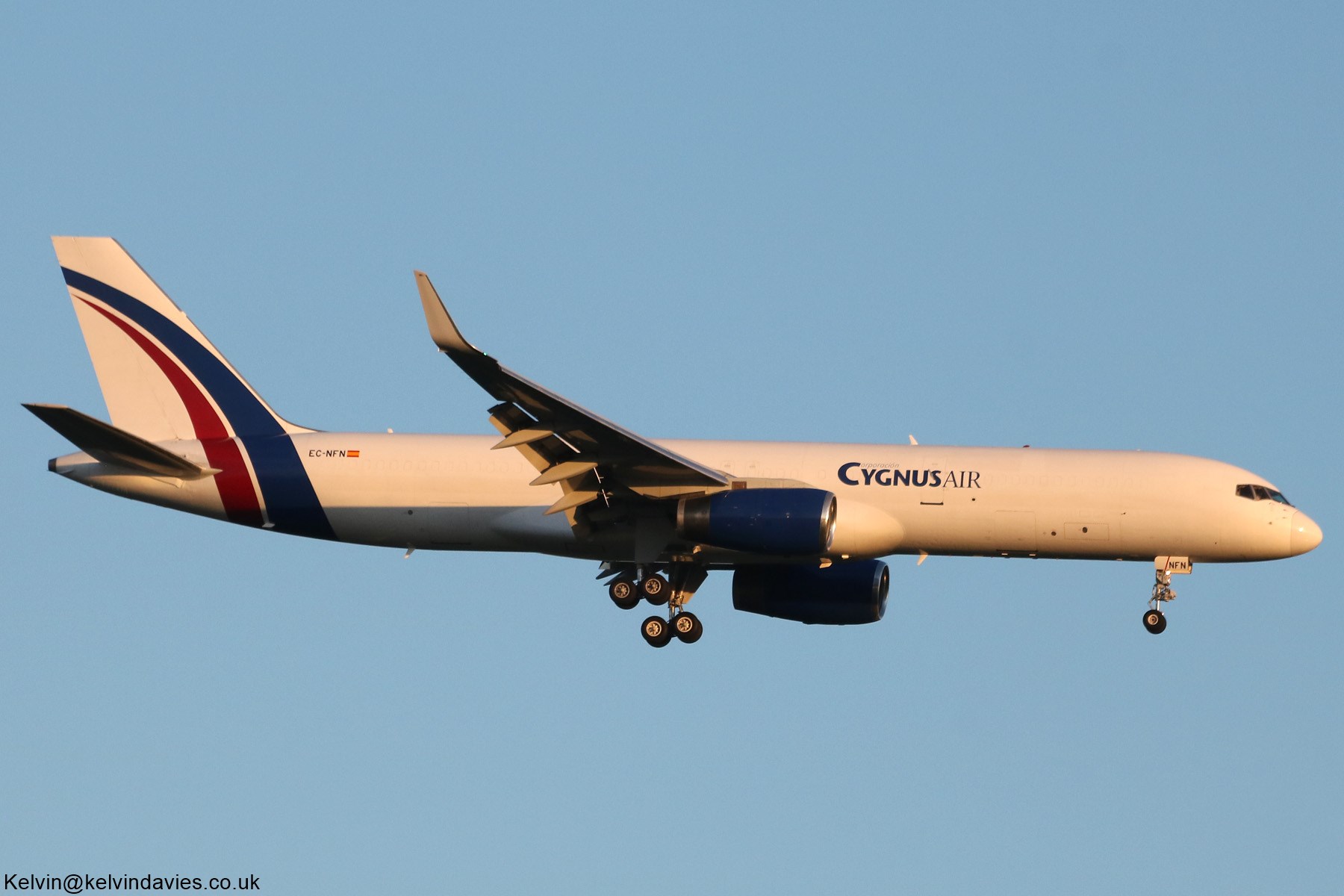 Cygnus Air 757 EC-NFN