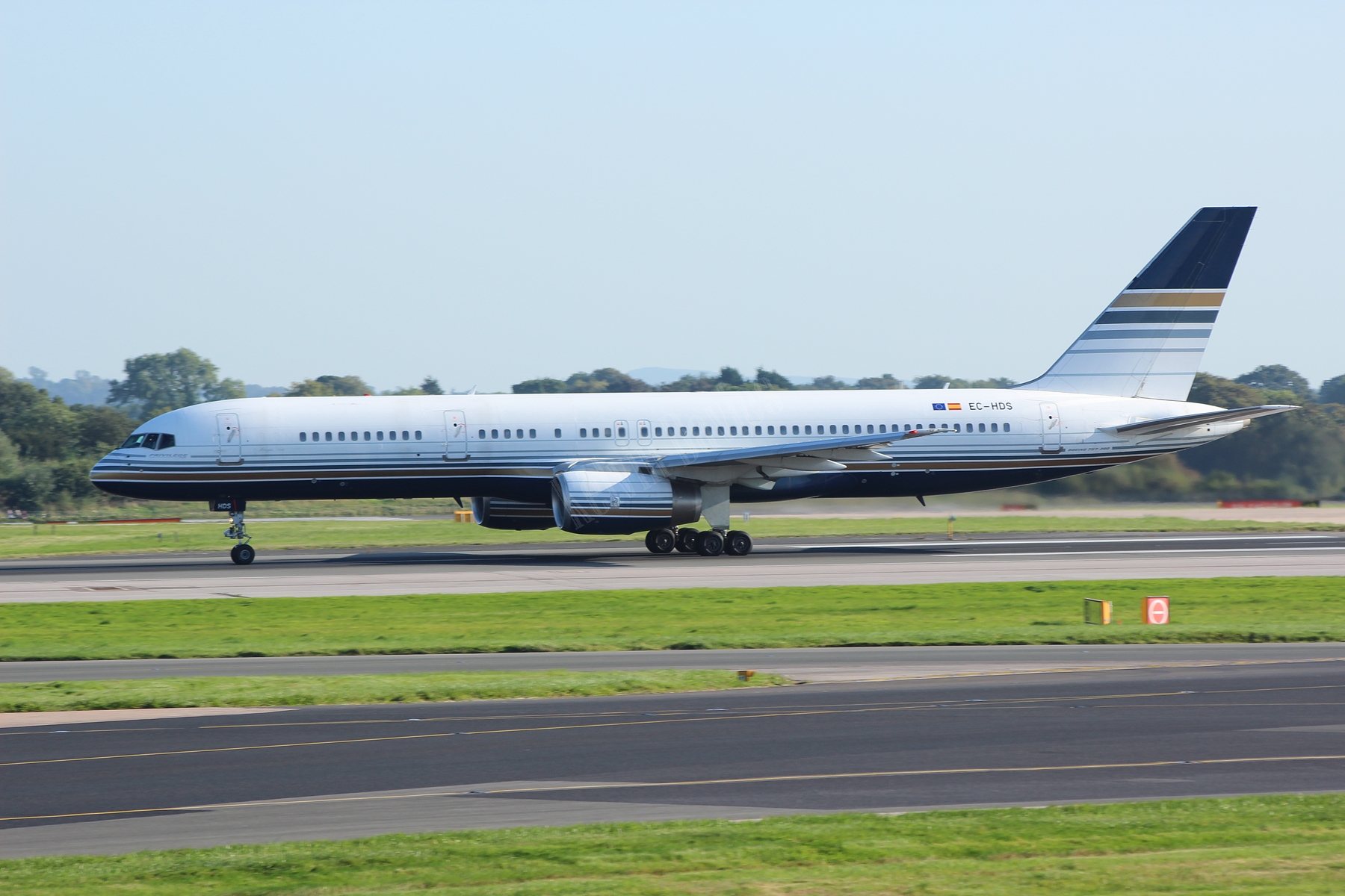 Privilege Style B757 EC-HDS