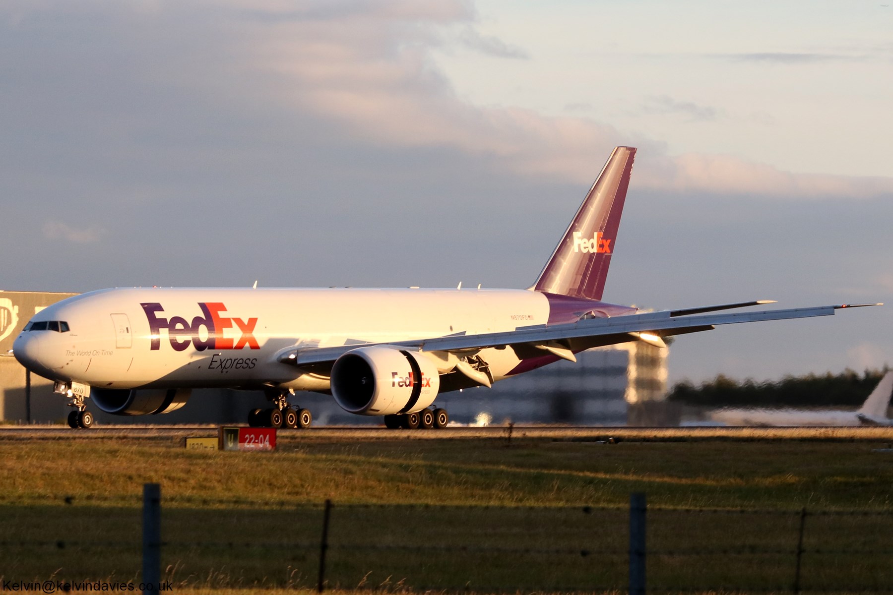 FedEx Express 777-F N870FD