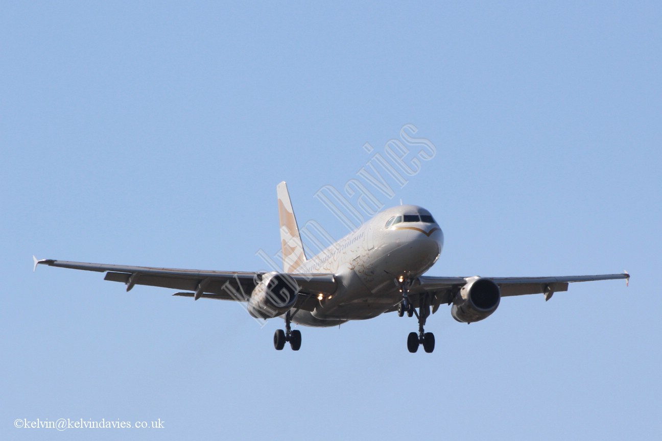 British Airways A319 G-EUPH