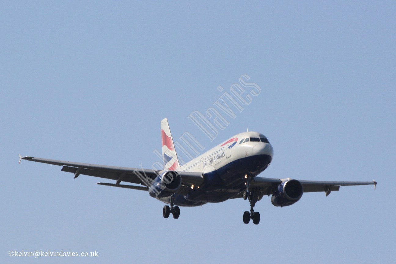British Airways A319 G-EUPY
