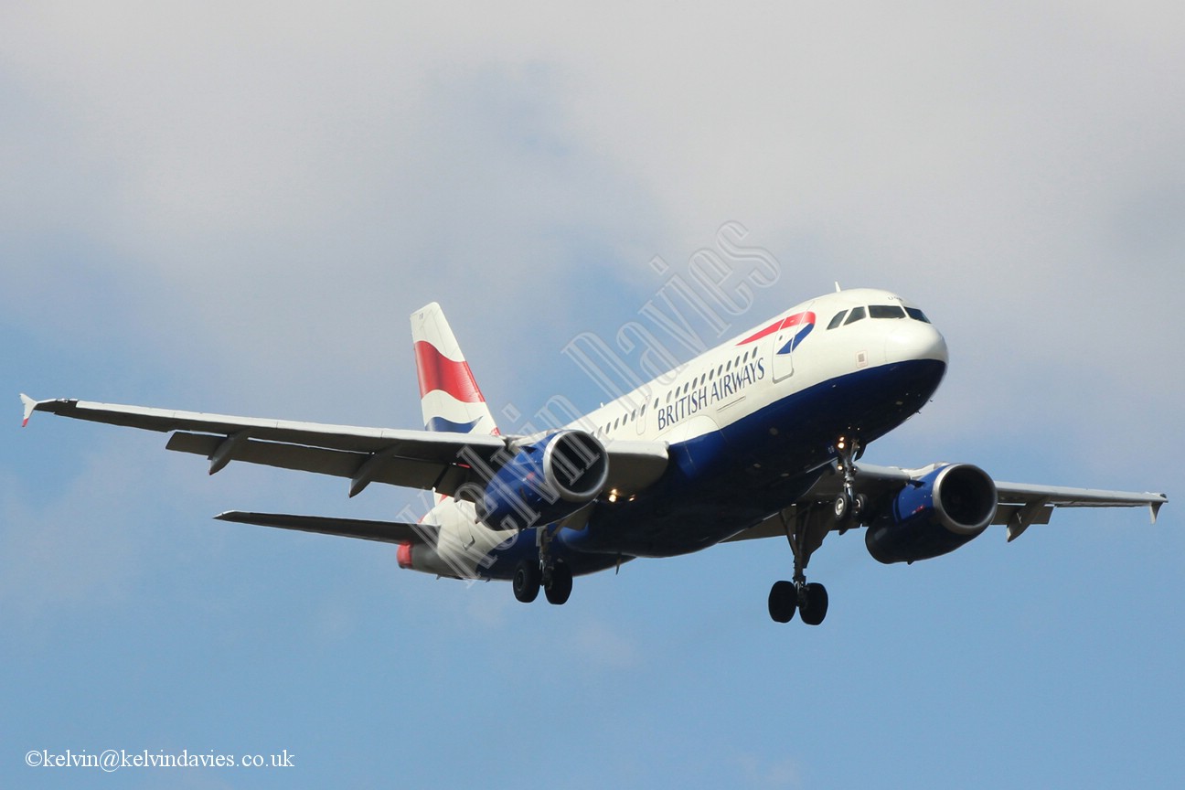 British Airways A319 G-EUOB