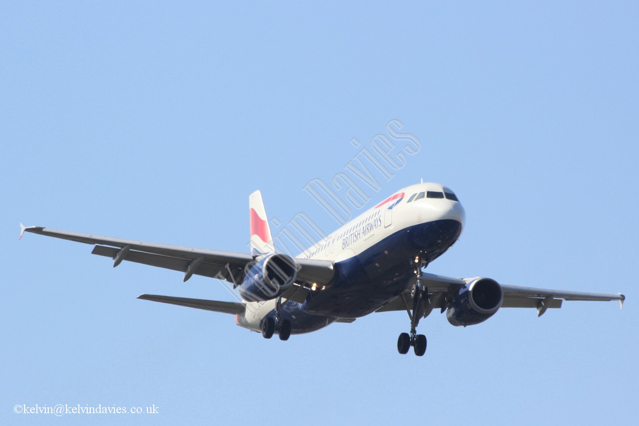 British Airways A320 G-EUUZ