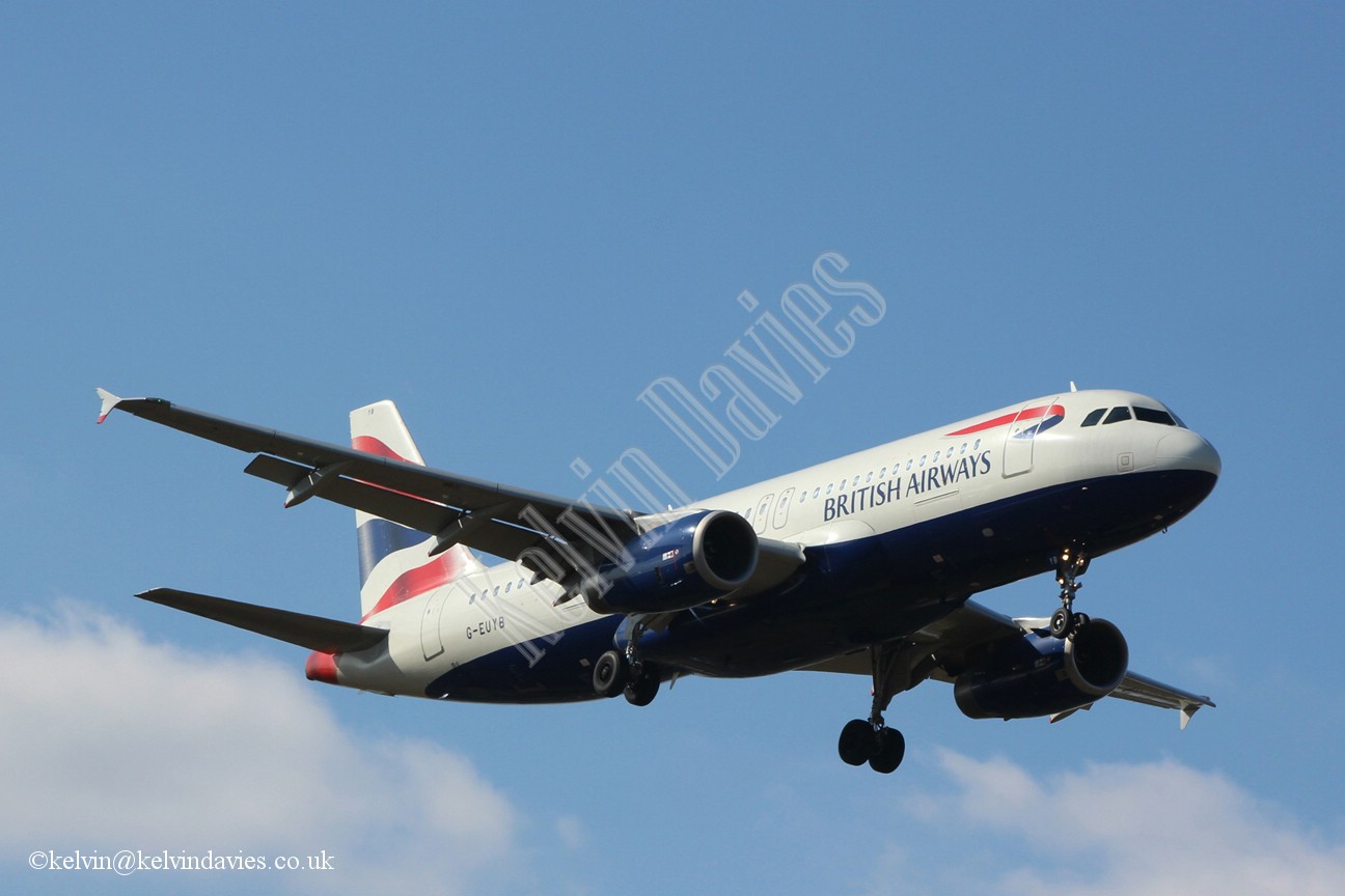 British Airways A320 G-EUYB