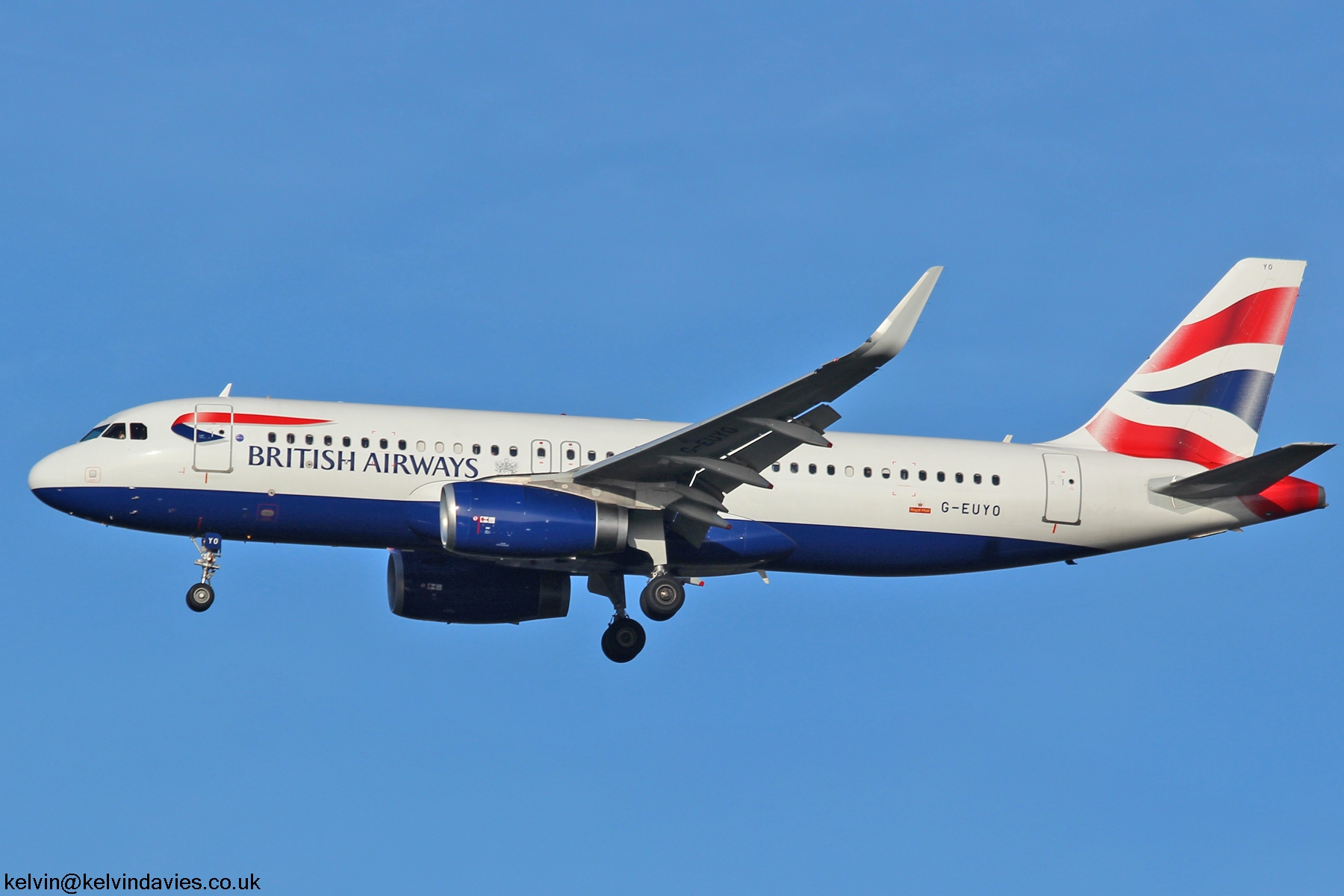 British Airways A320 G-EUYO