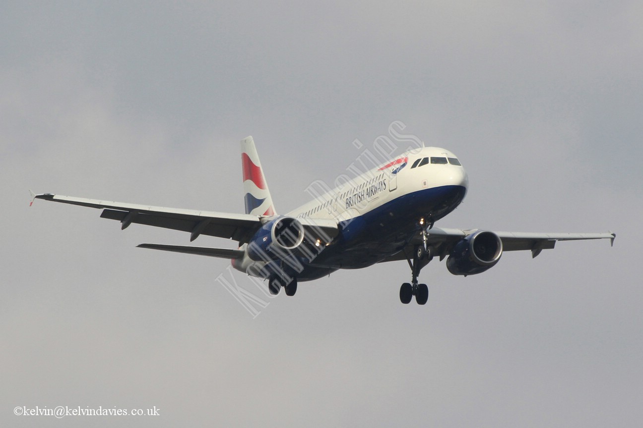 British Airways A320 G-EUYE