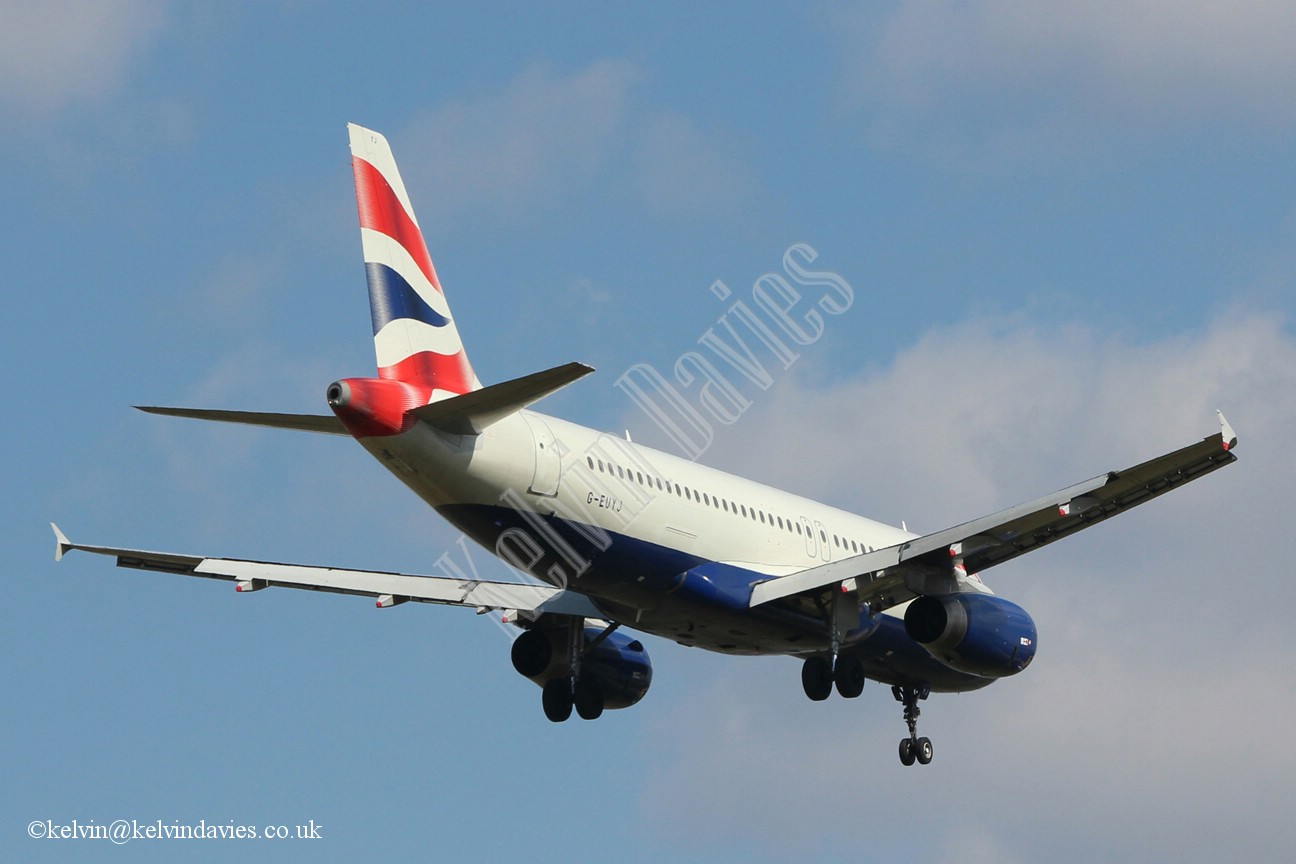 British Airways A320 G-EUYJ