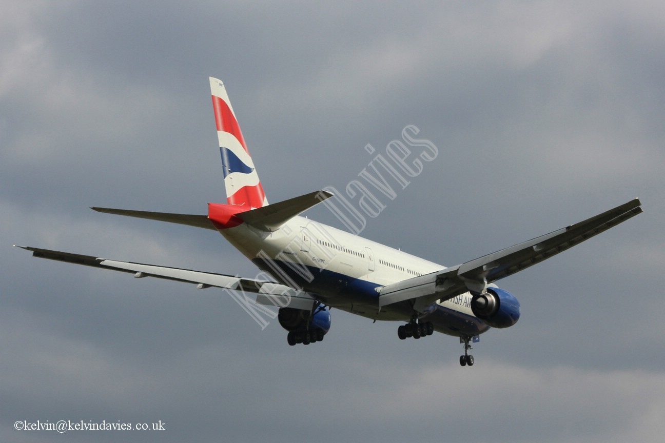 British Airways 777 G-YMMT