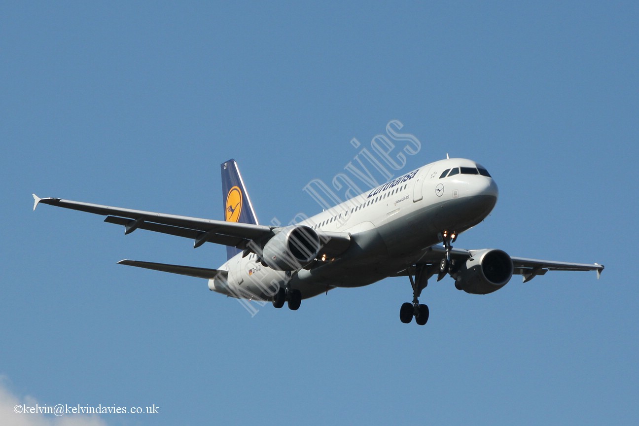 Lufthansa A320 D-AIZI