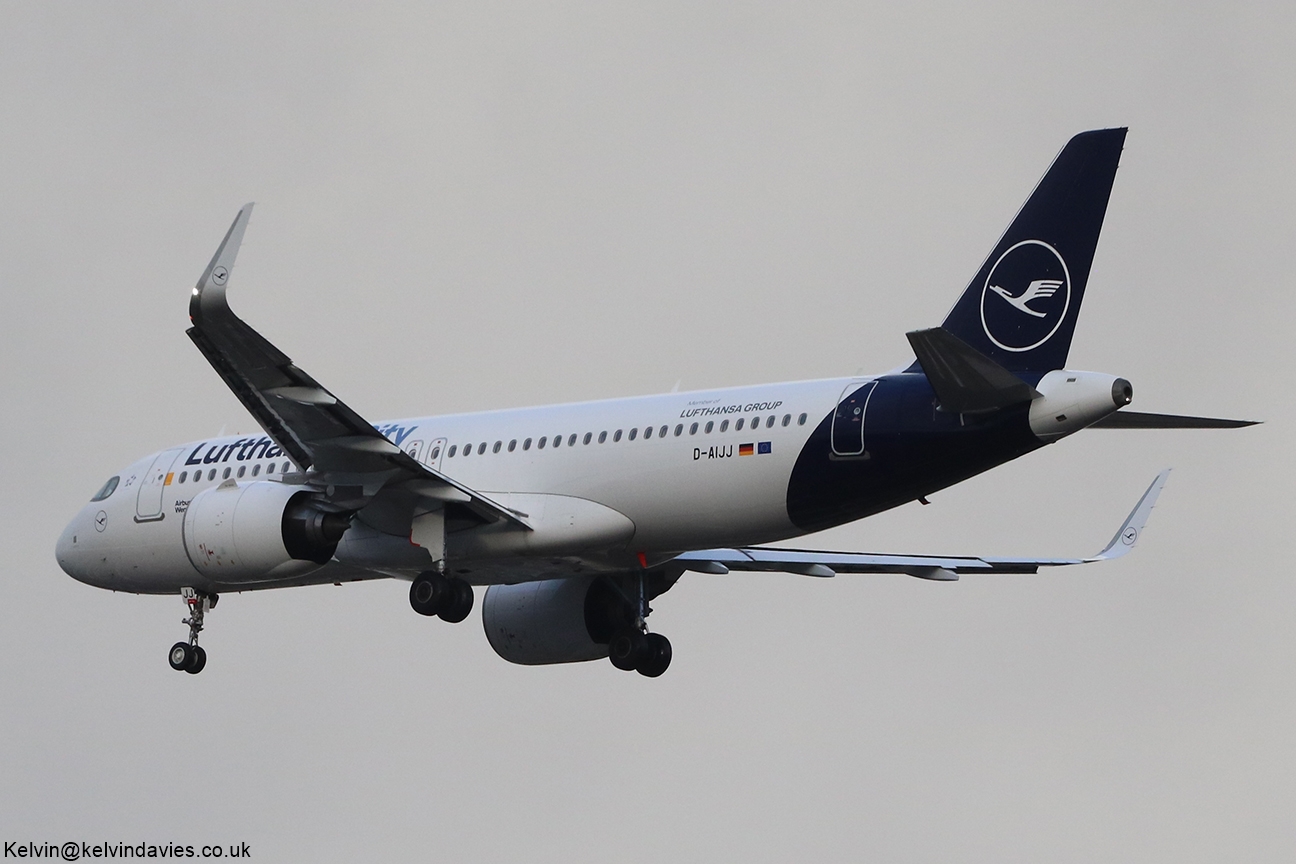 Lufthansa City A320 NEO D-AIJJ