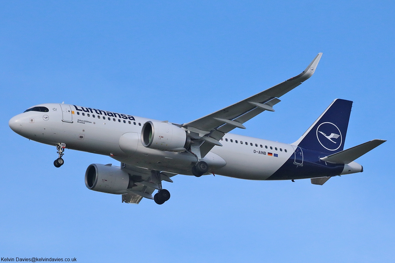 Lufthansa A320NEO D-AINB