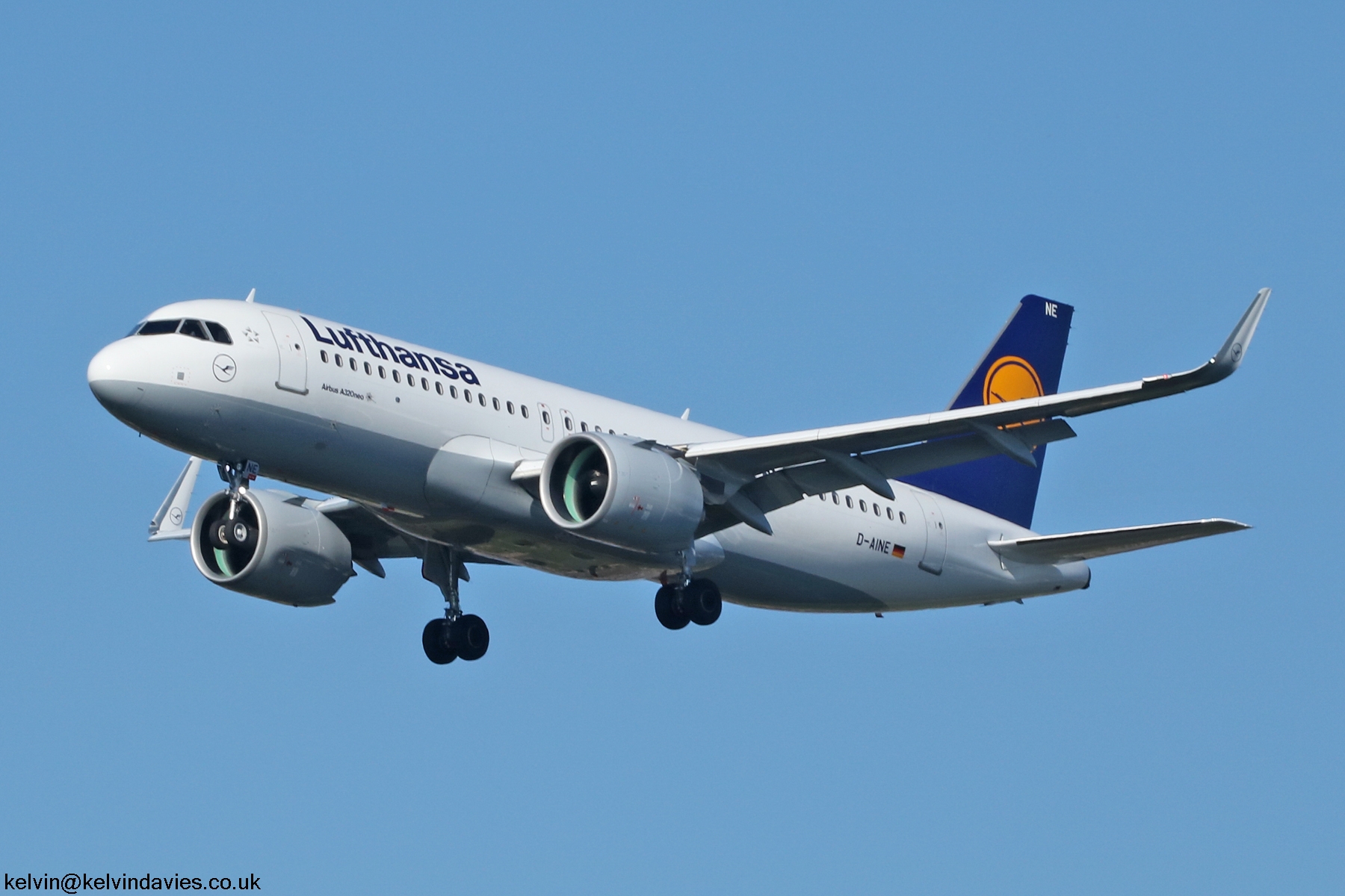 Lufthansa A320 D-AINE
