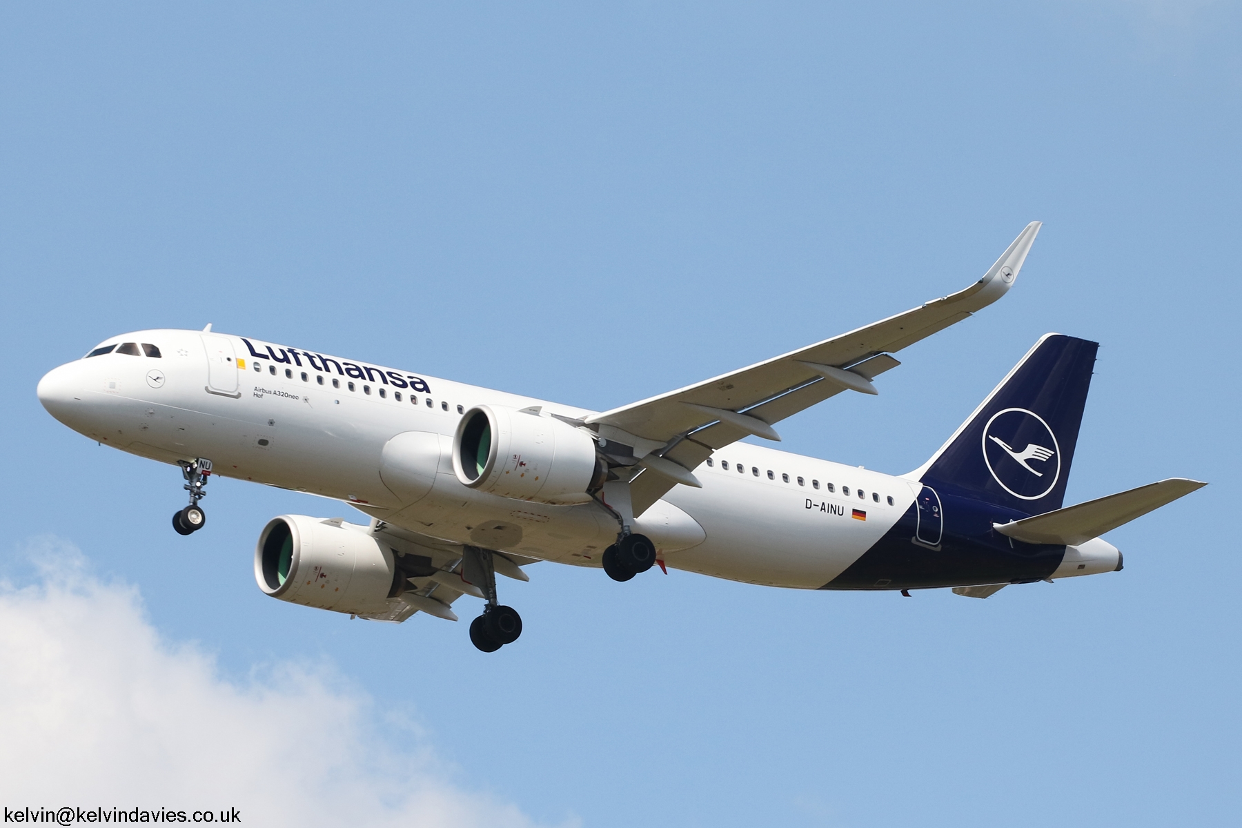 Lufthansa A320 D-AINU