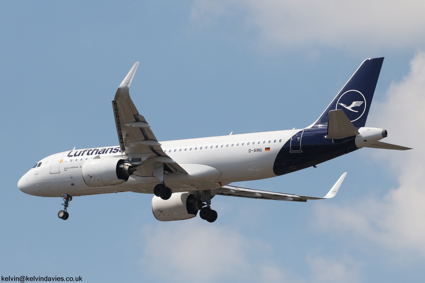 Lufthansa A320 D-AINU