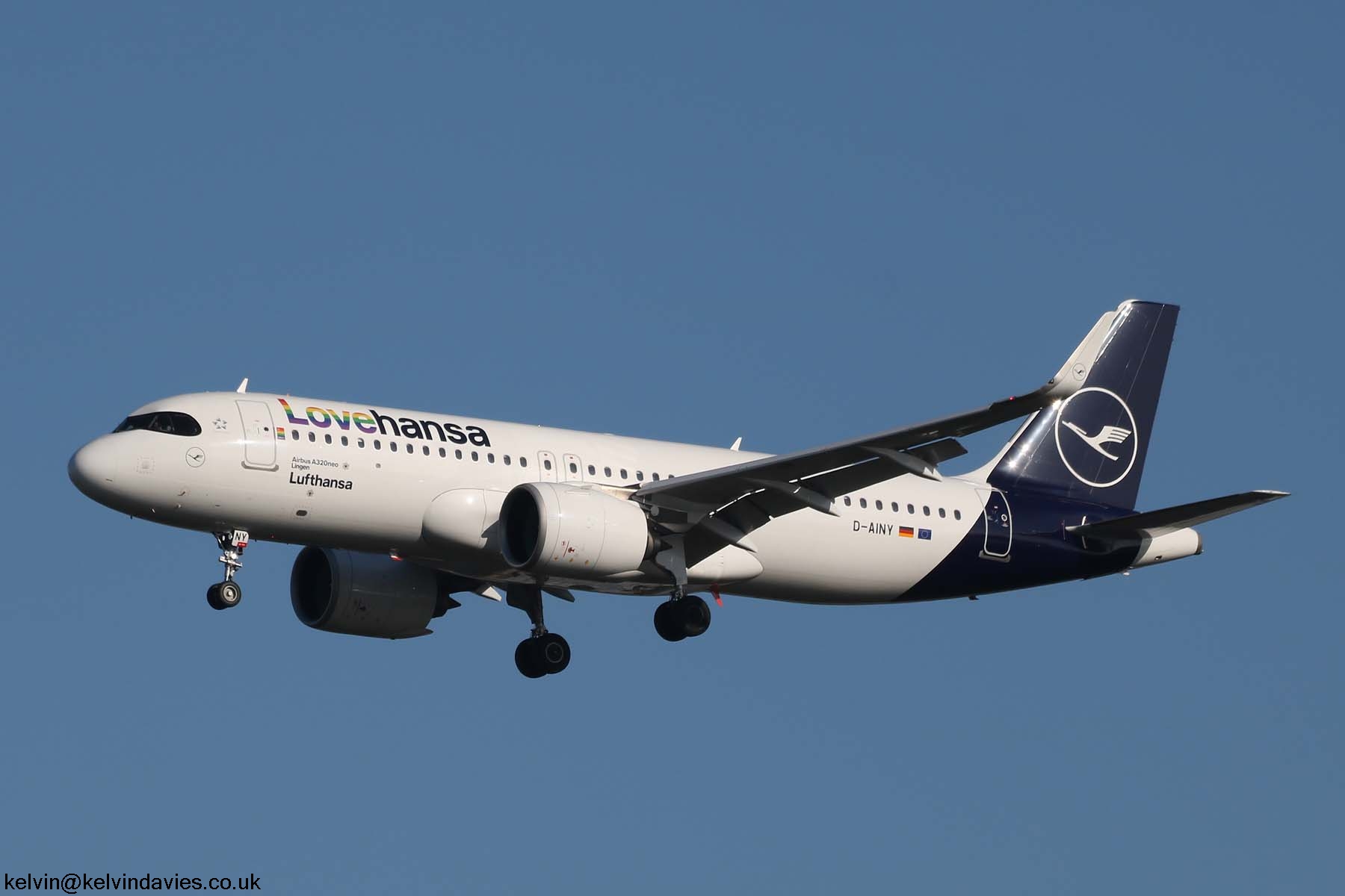Lufthansa A320 D-AINY