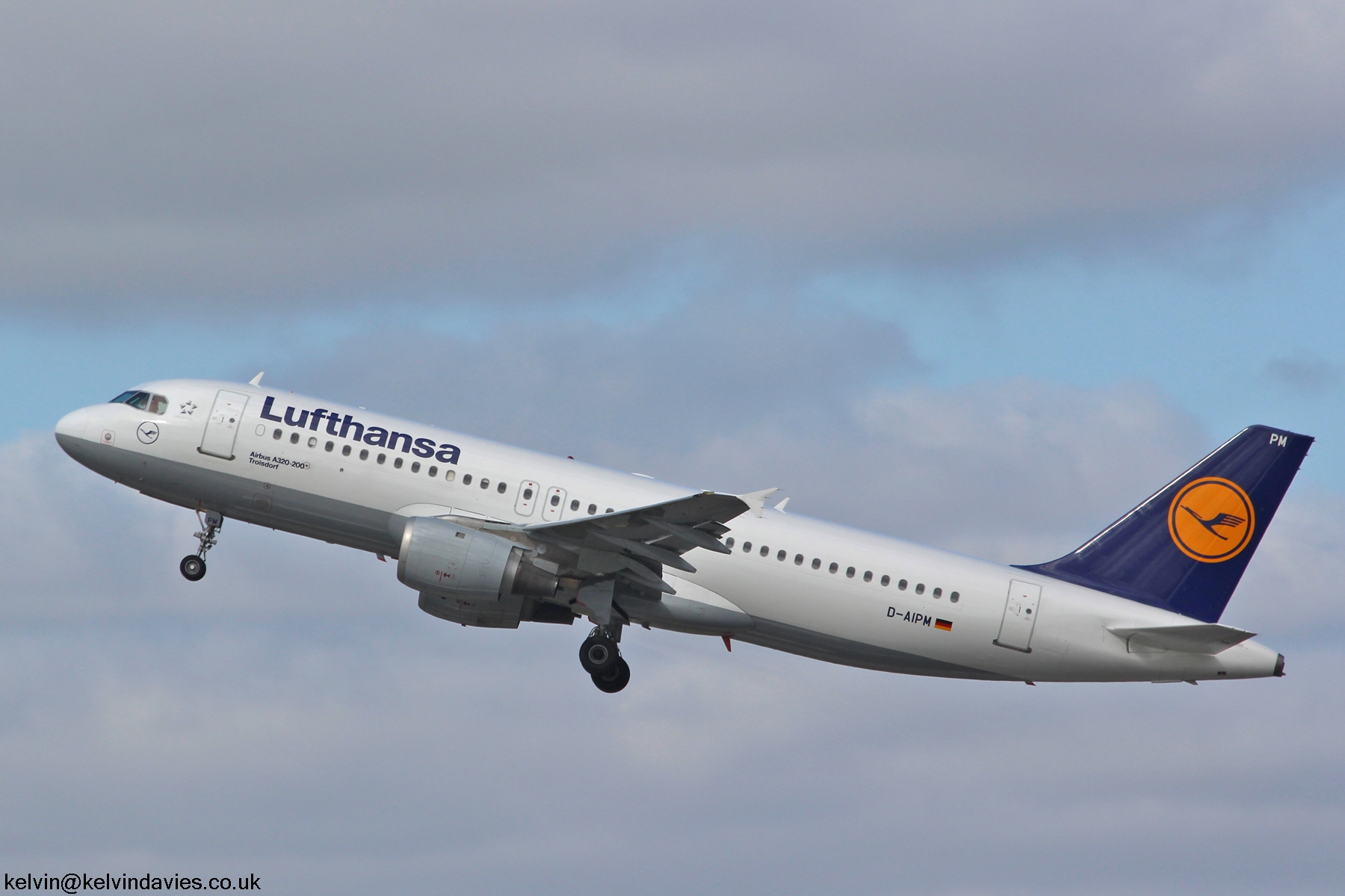 Lufthansa A320 D-AIPM