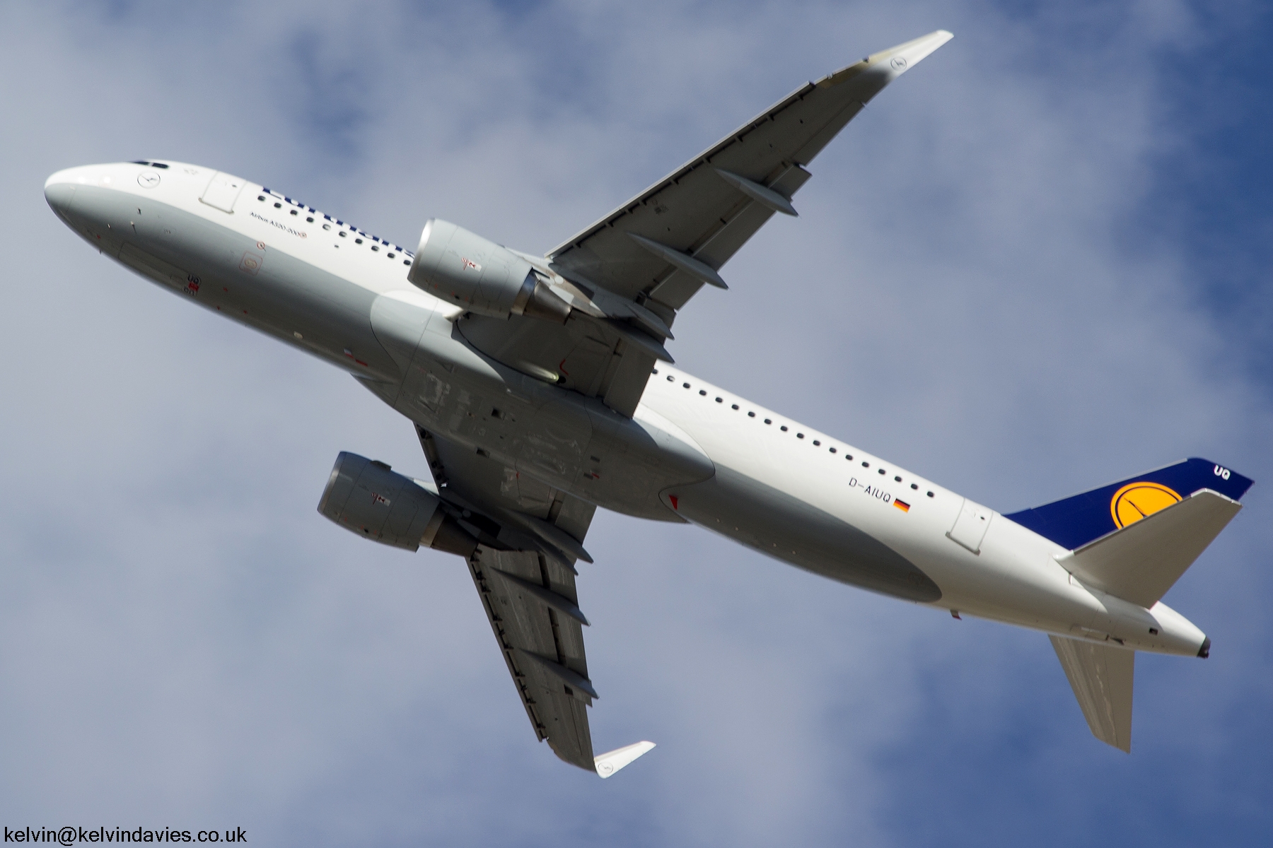 Lufthansa A320 D-AIUQ