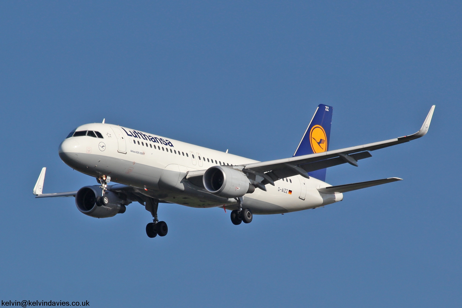 Lufthansa A320 D-AIZZ