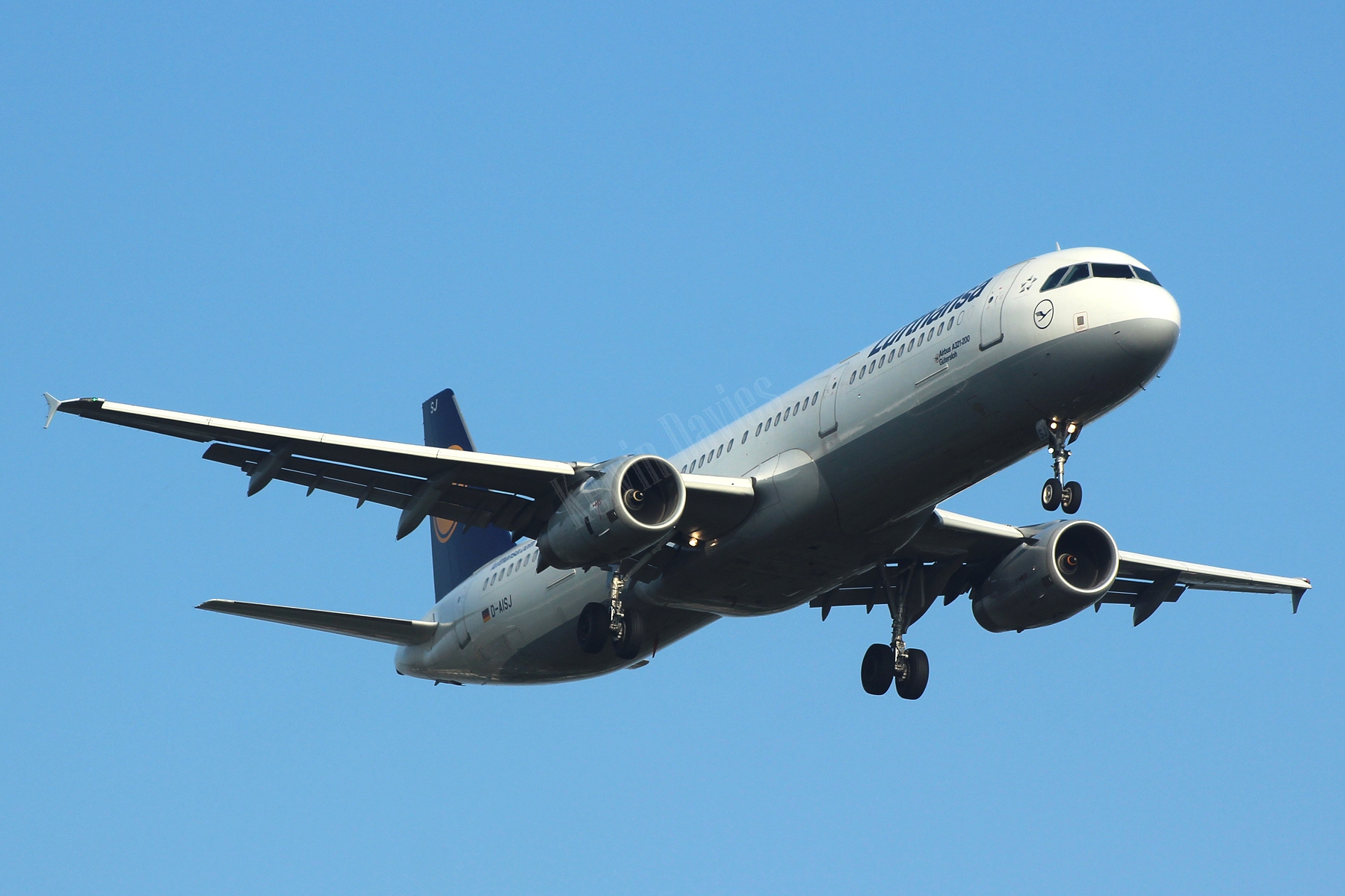 Lufthansa A321 D-AISJ