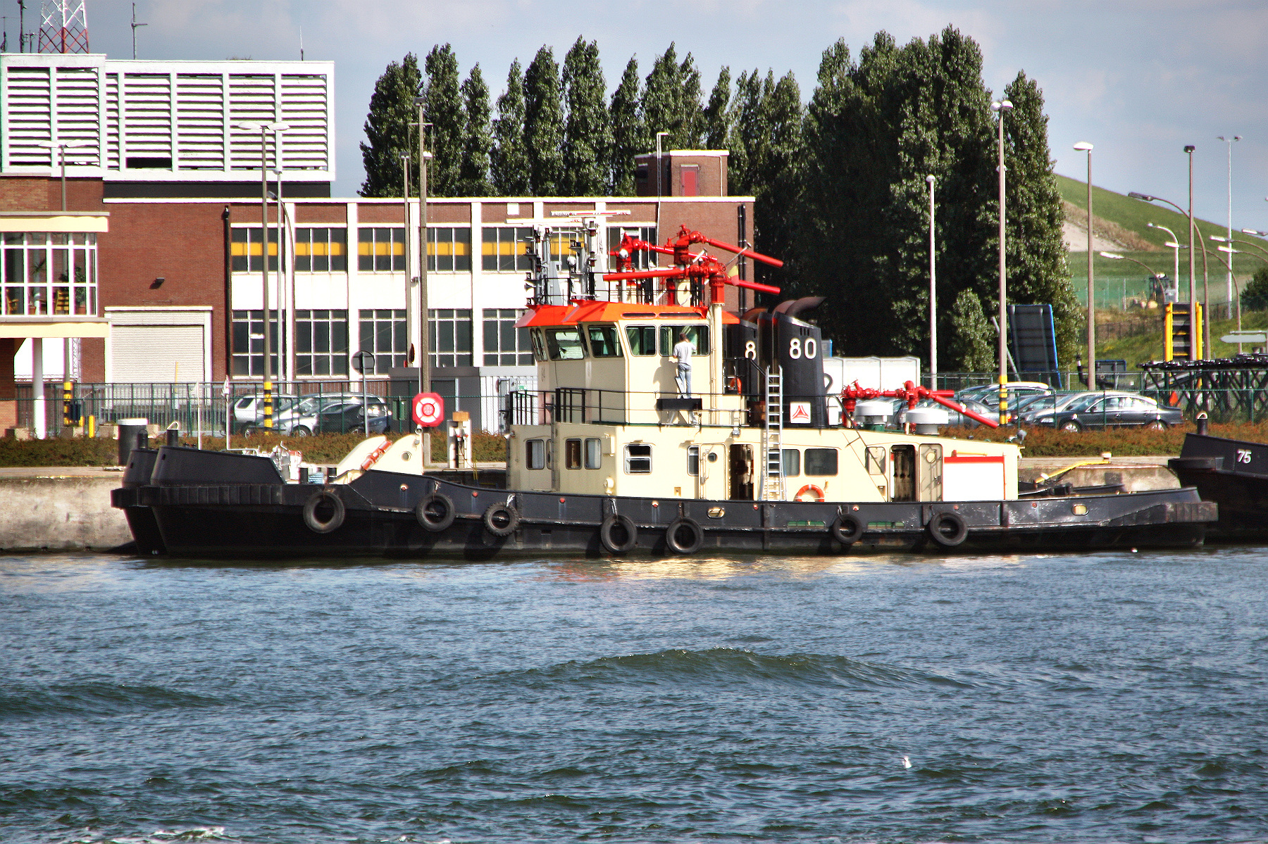 TUG 80