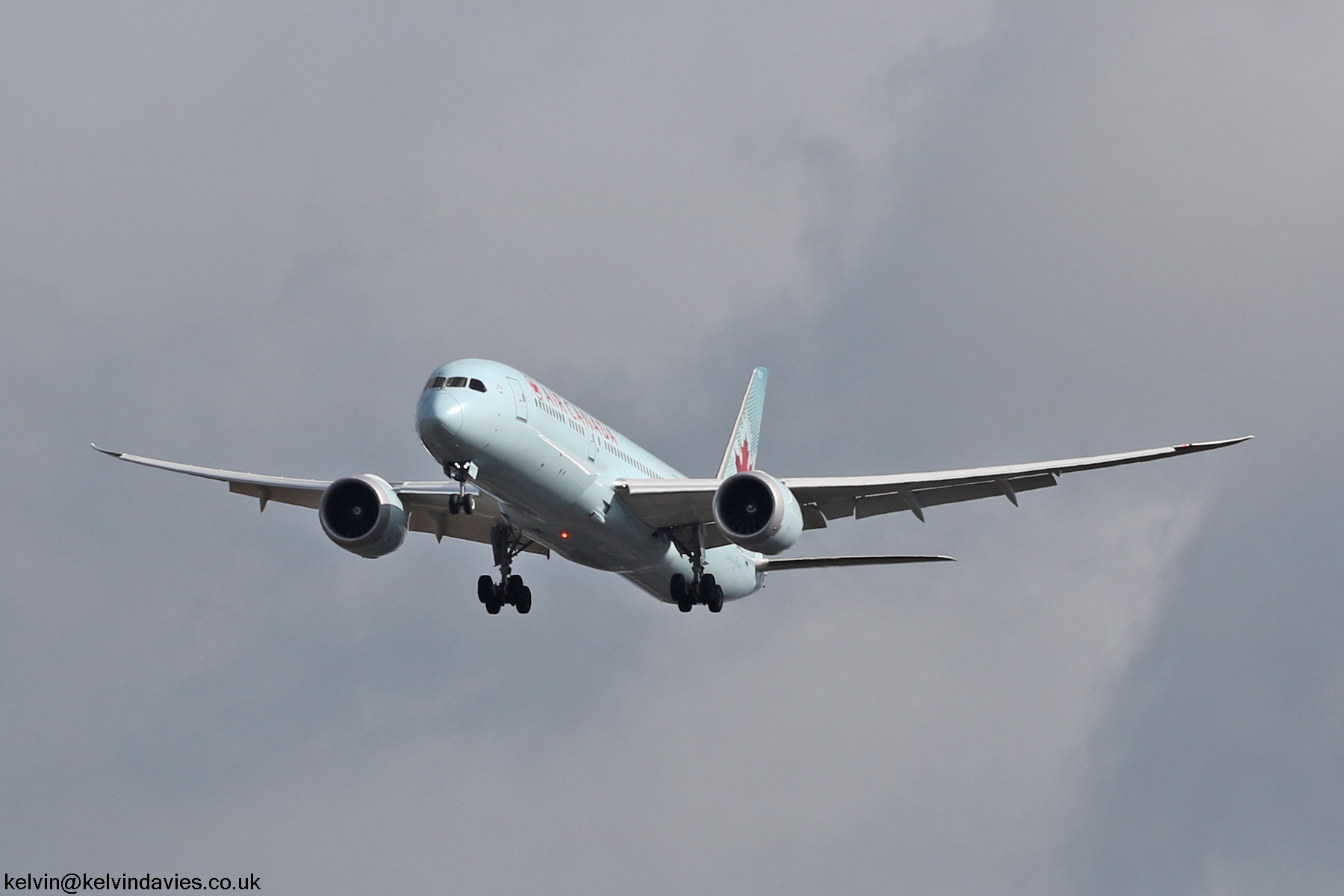 Air Canada 787 C-FGDZ