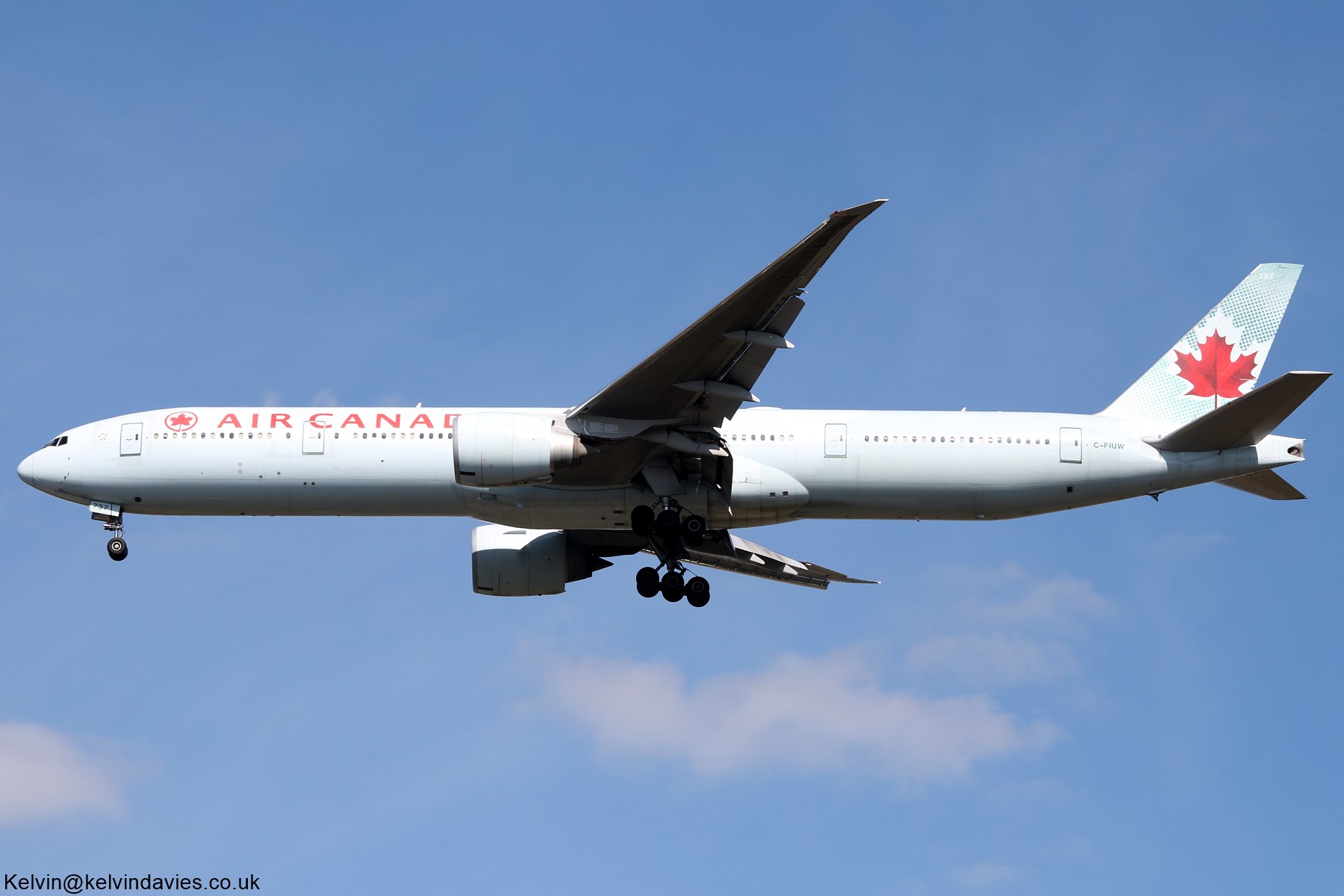 Air Canada 777 C-FIUW