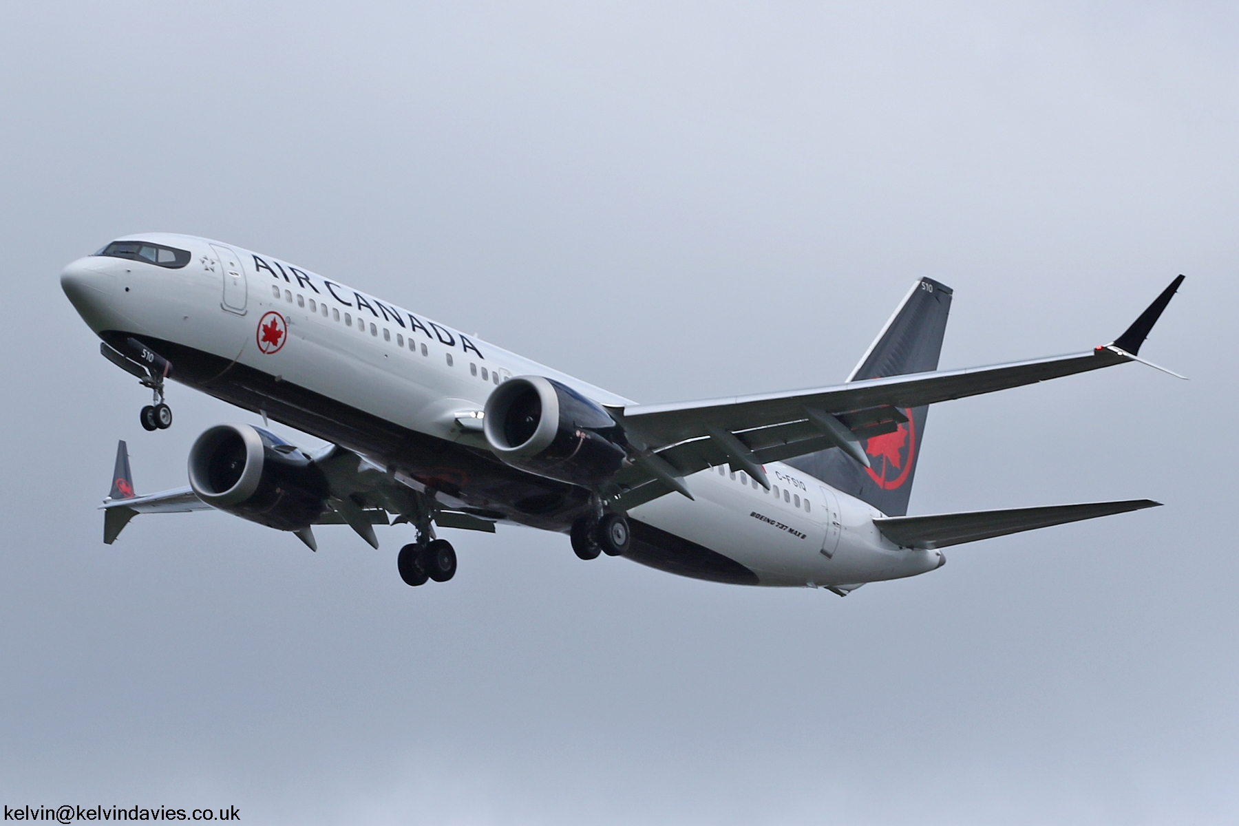 Air Canada 737Max C-FSIQ