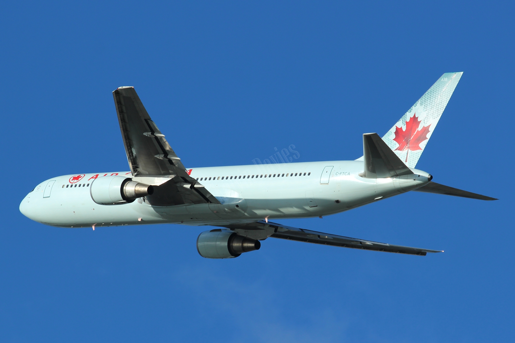 Air Canada 767 C-FTCA