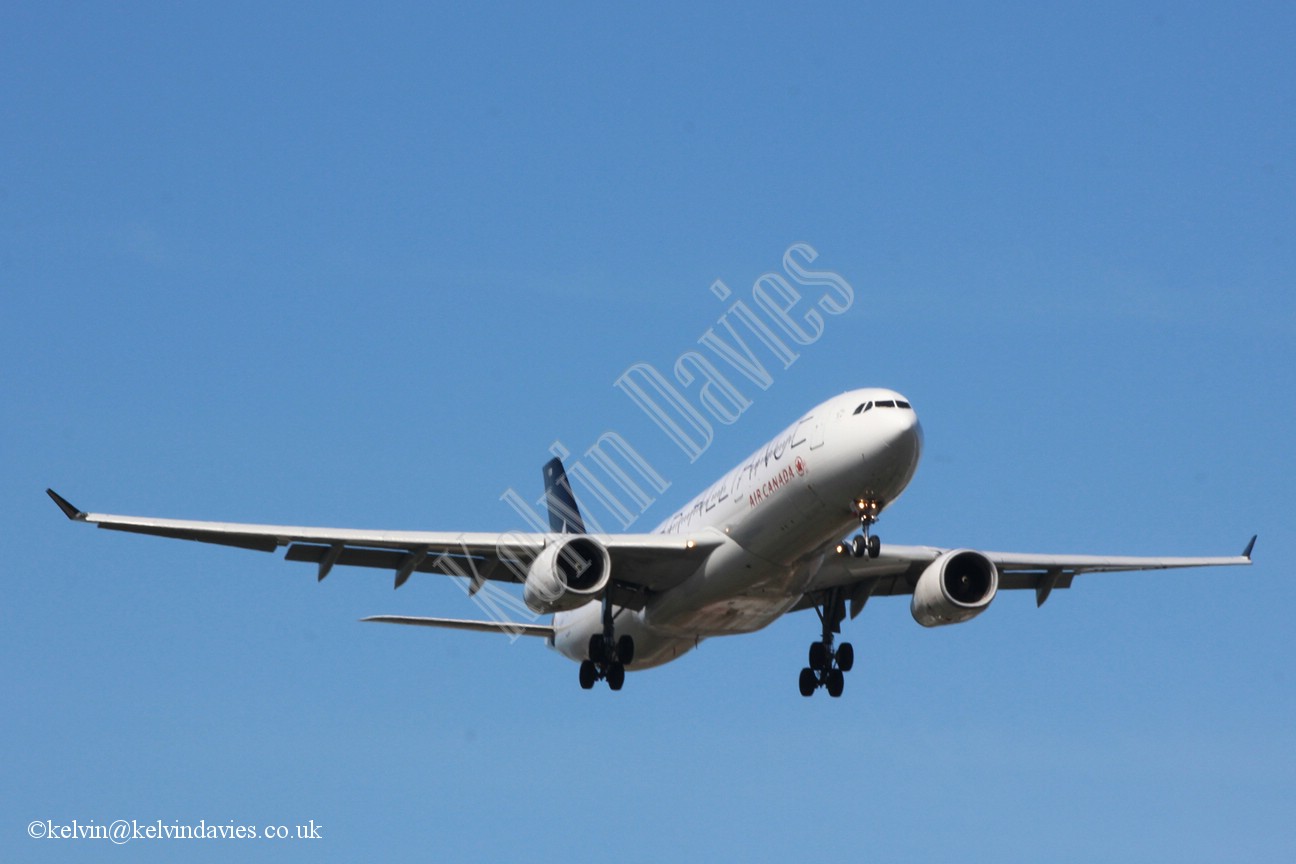 Air Canada A330 C-GHLM