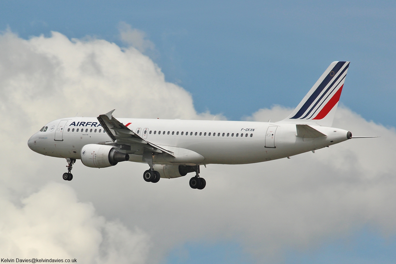 Air France A320 F-GKXN