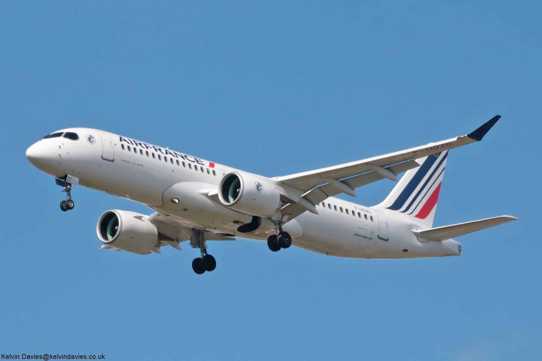 Air France A220 F-HOZC