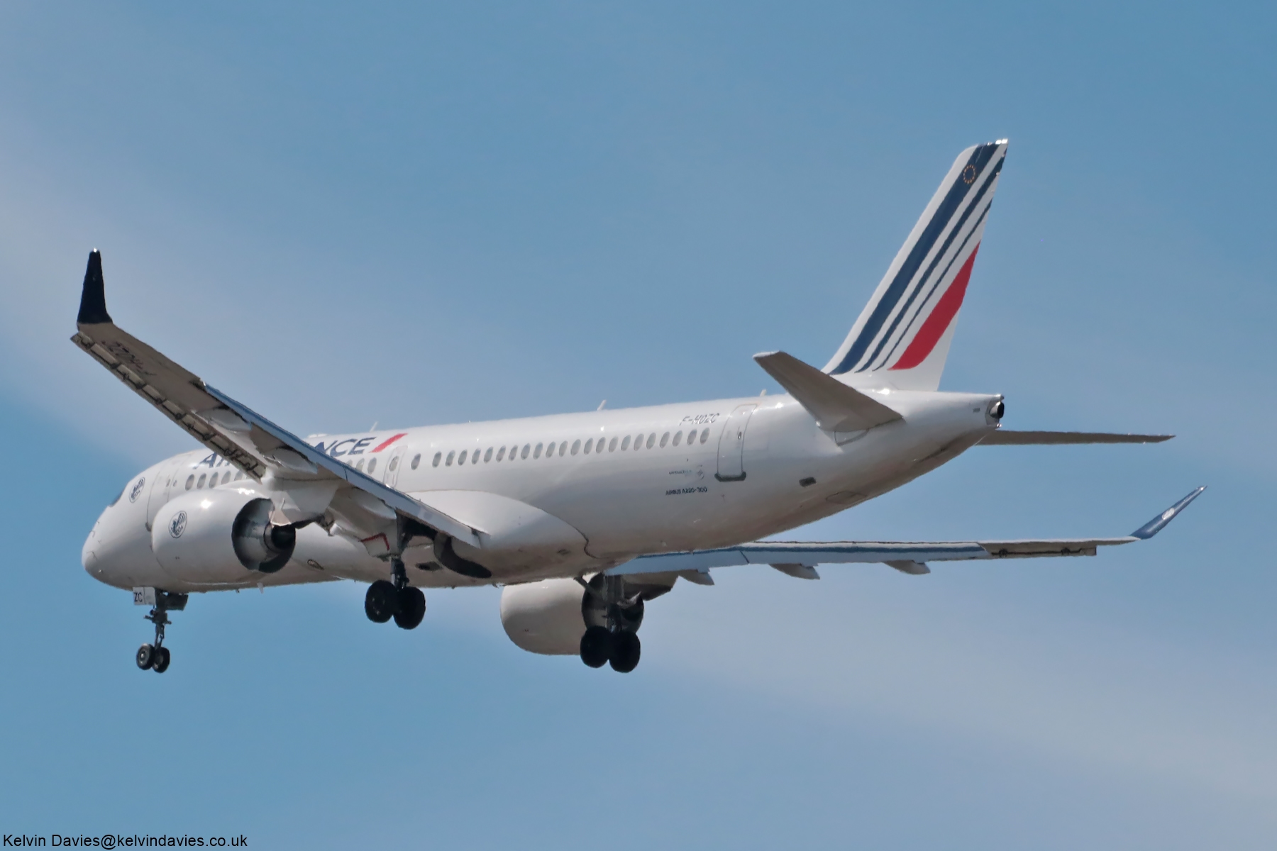 Air France A220 F-HOZC