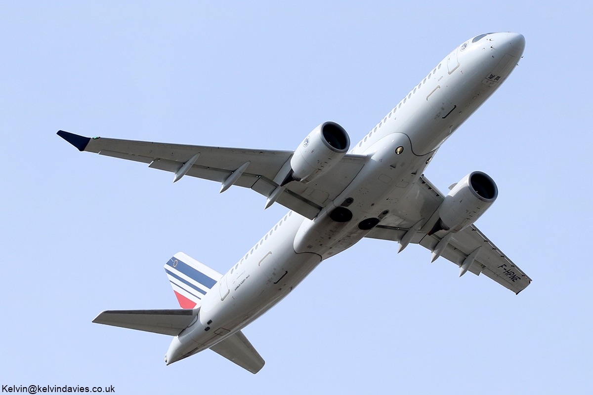 Air France A220 F-HPNE