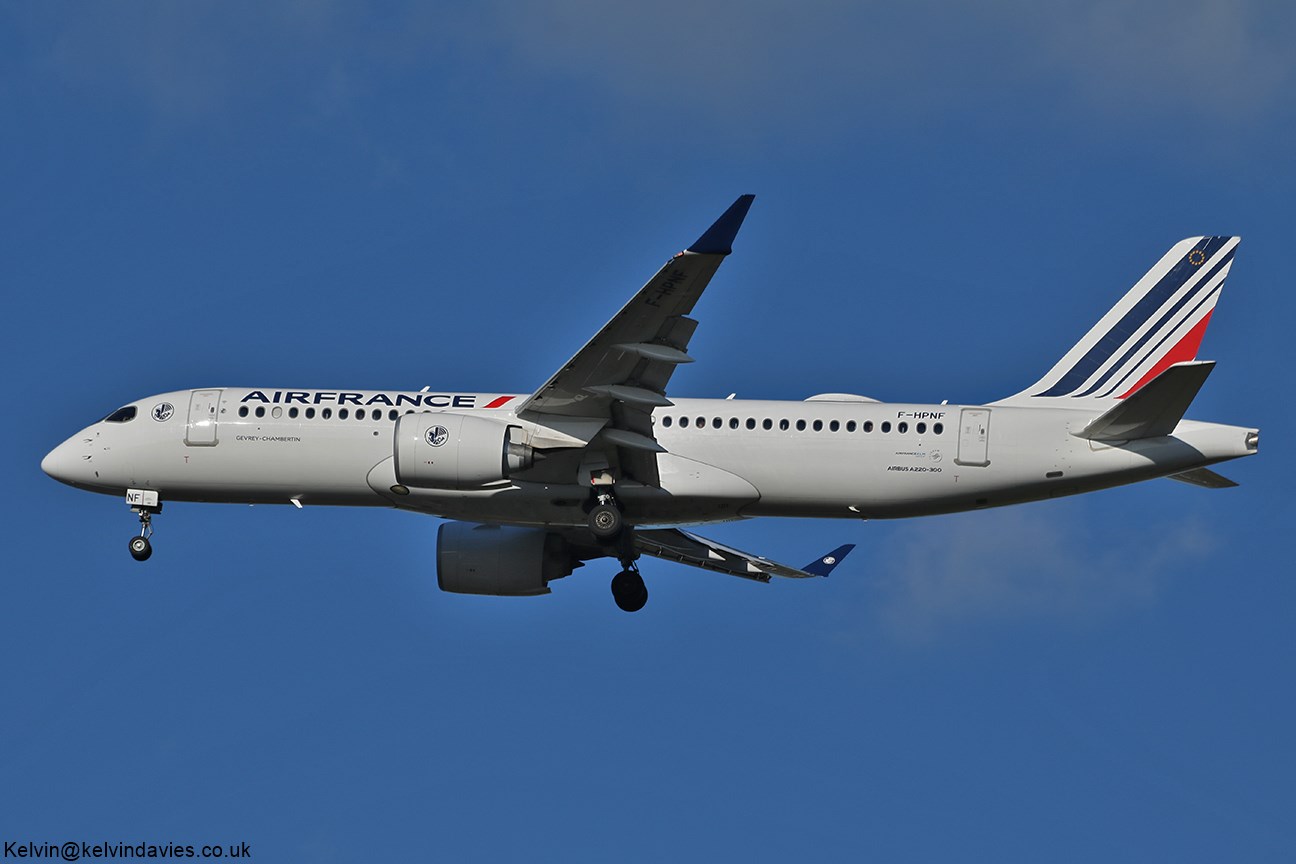 Air France A220 F-HPNF