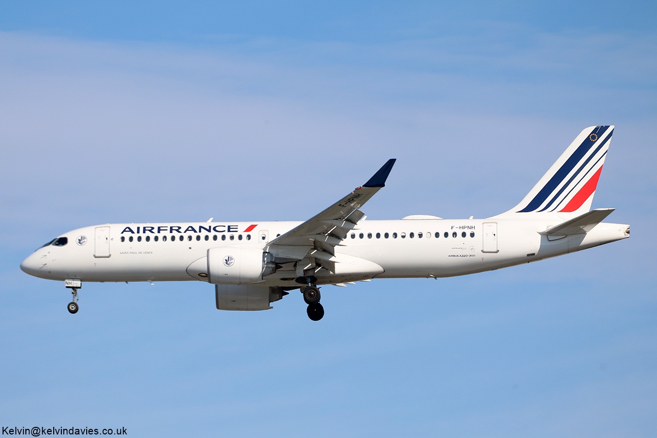Air France A220 F-HPNH