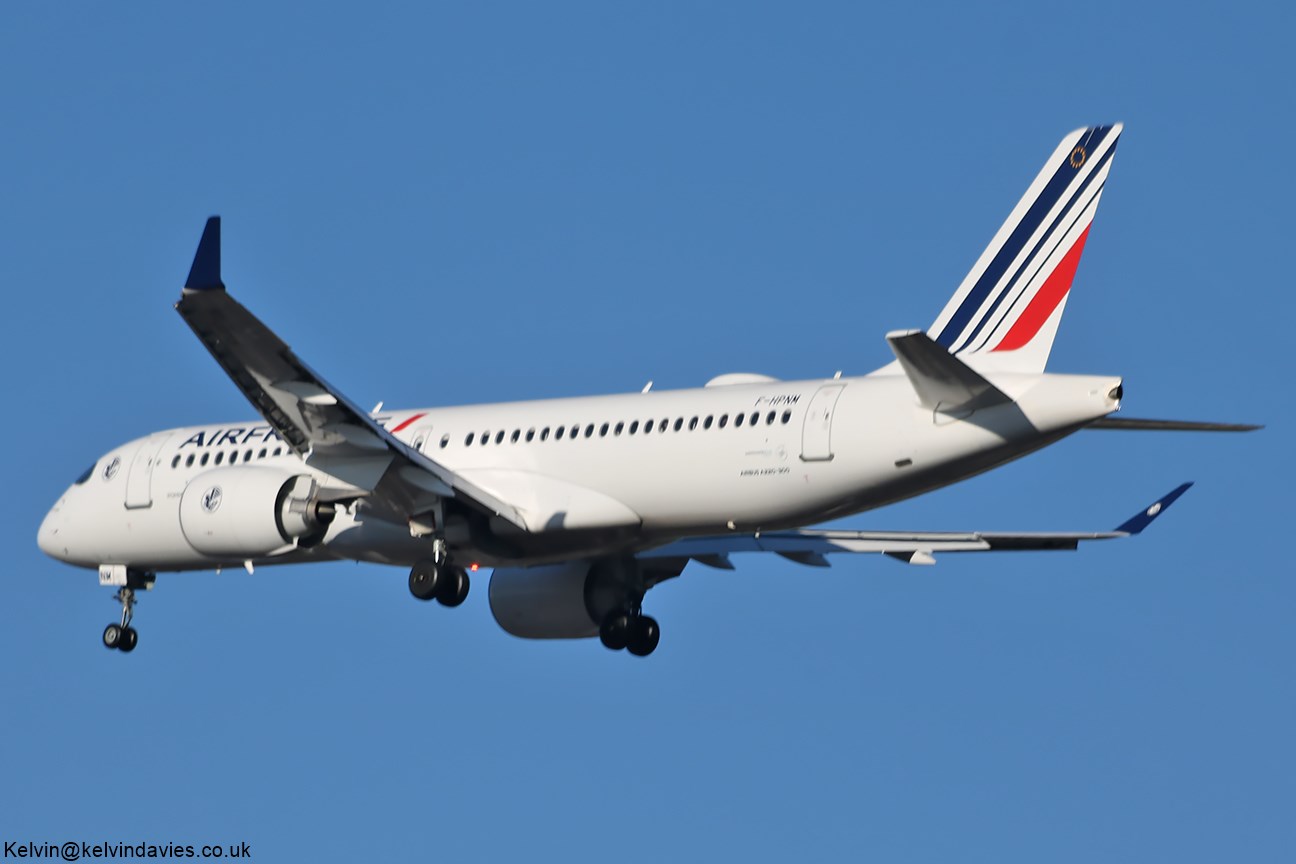 Air France A220 F-HPNM
