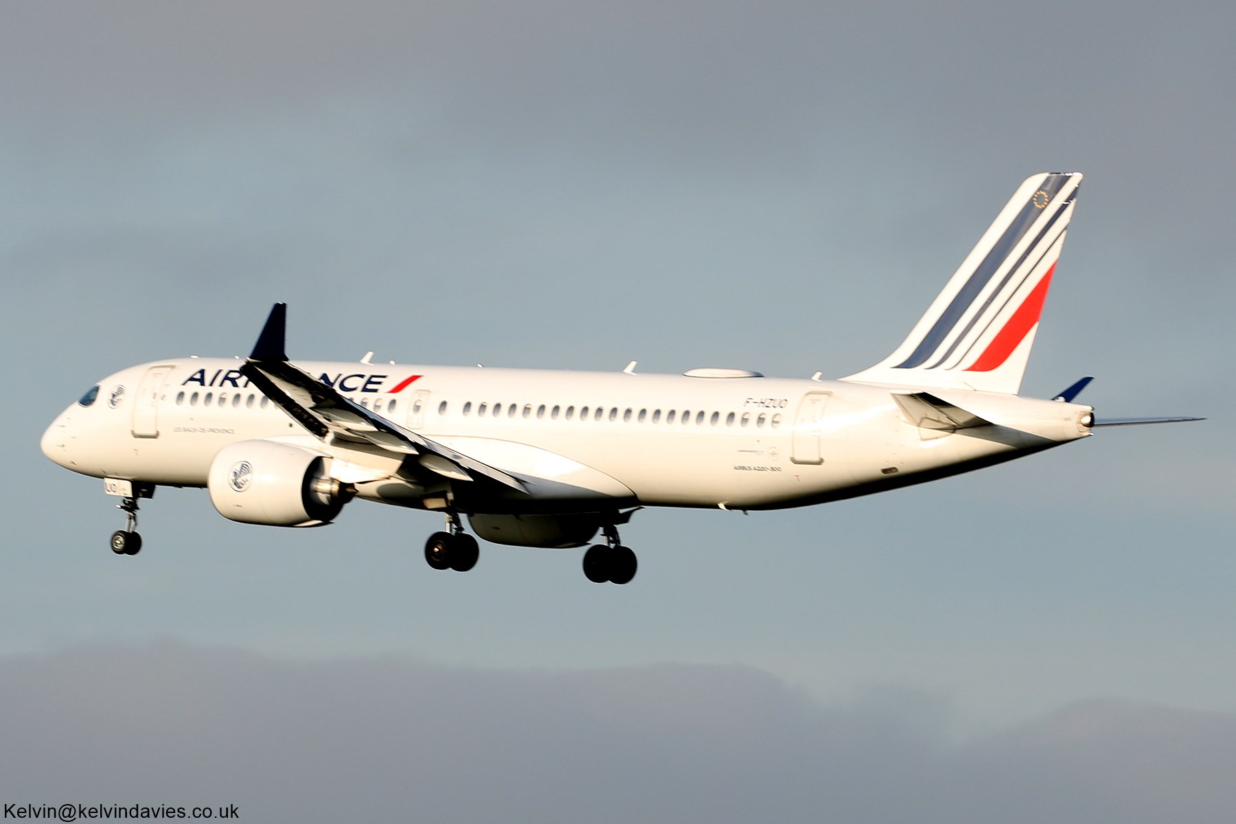 Air France A220 F-HZUO