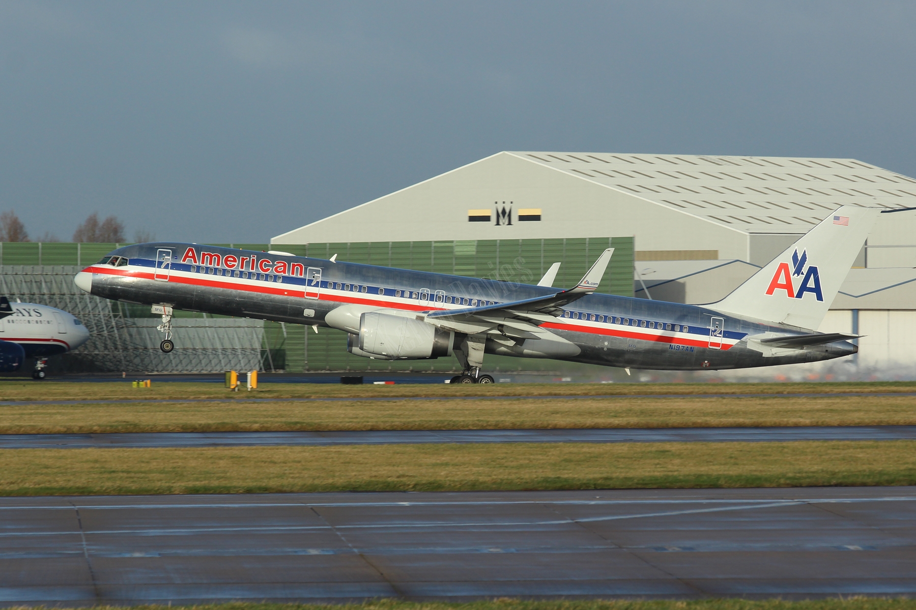 American Airlines 757 N197AN