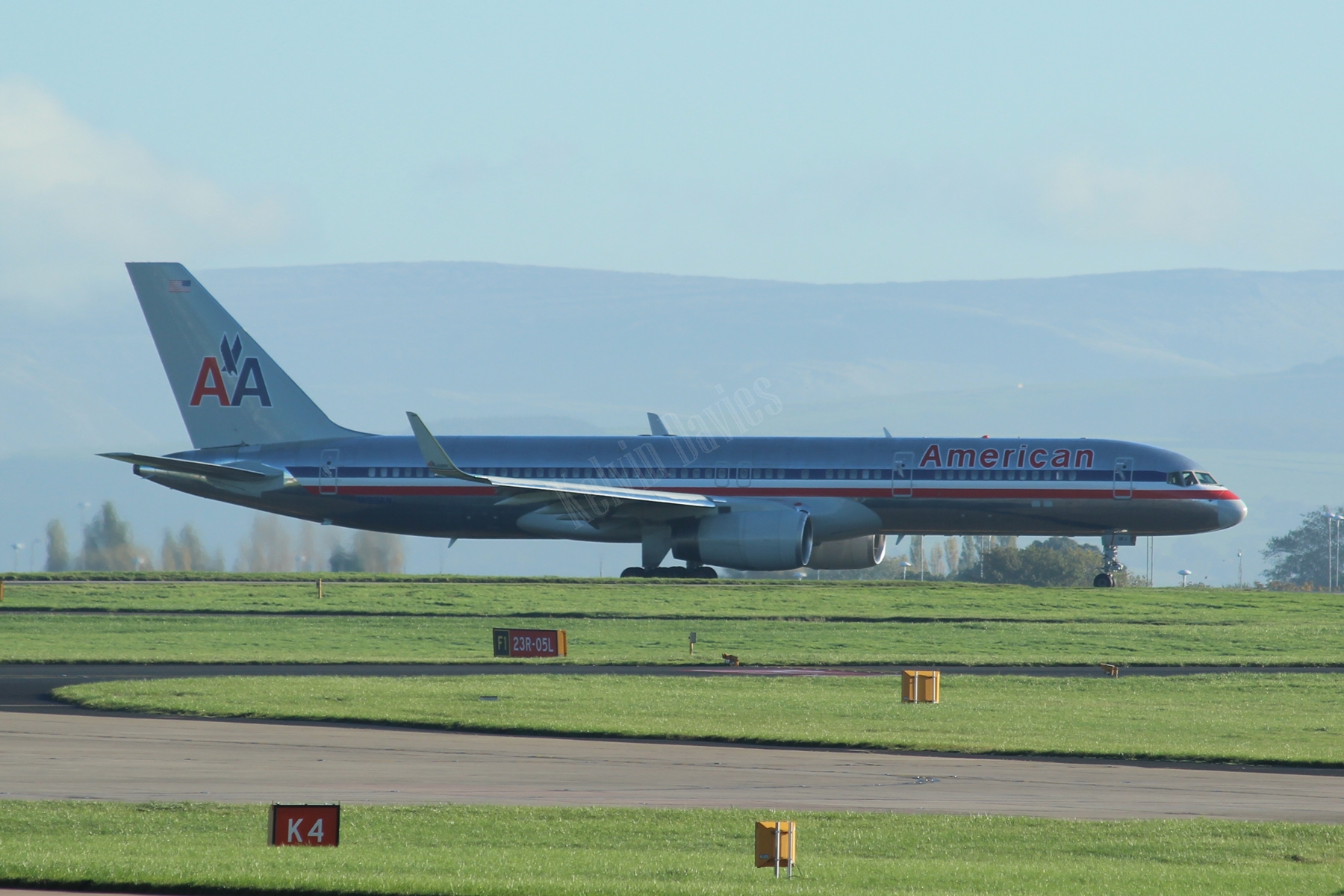 American Airlines 757 N199AN