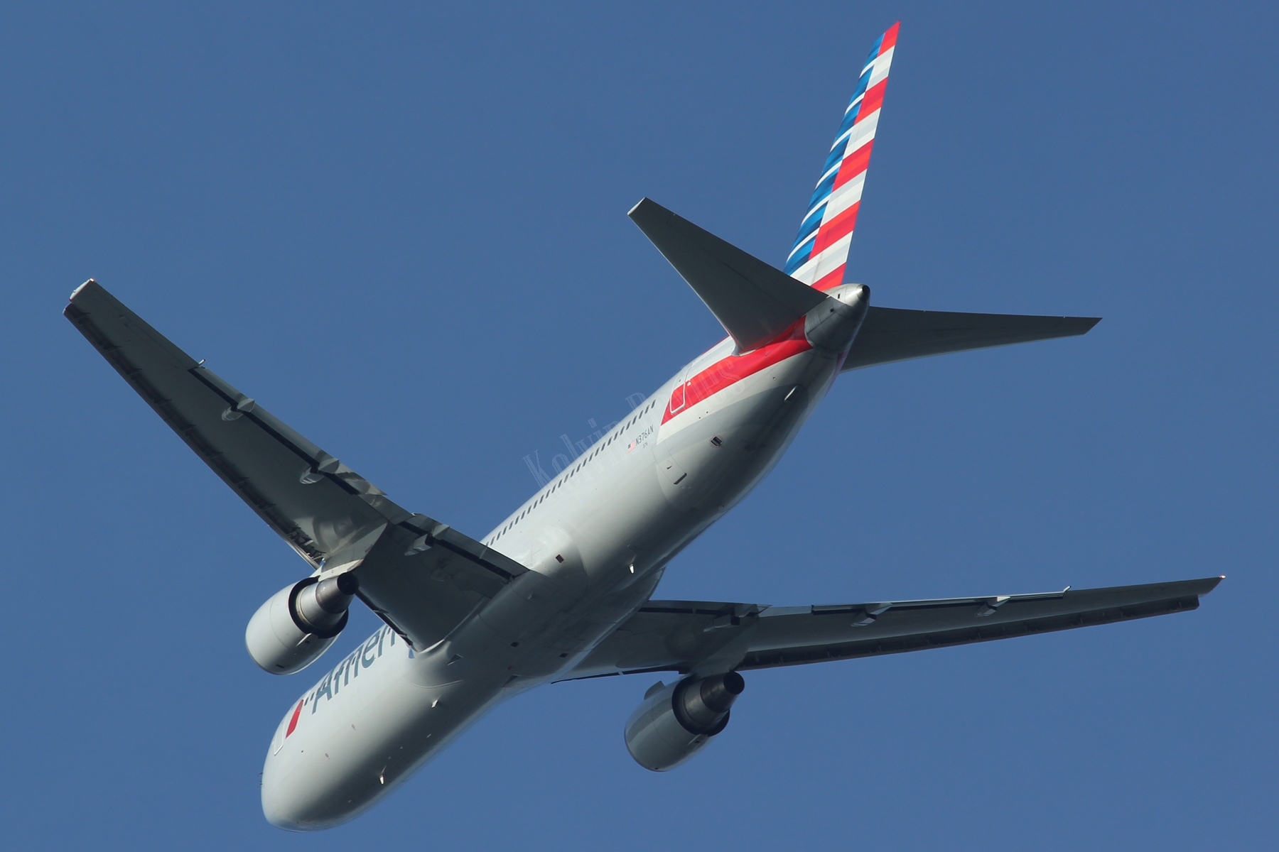American Airlines 767 N376AN