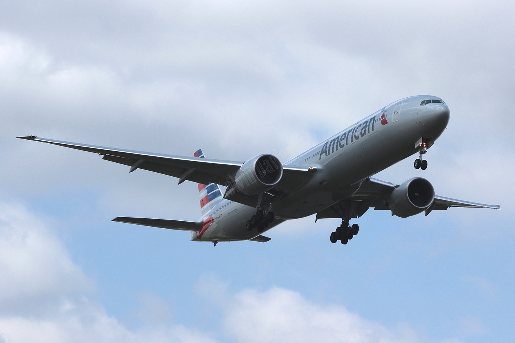 American Airlines 777 N722AN