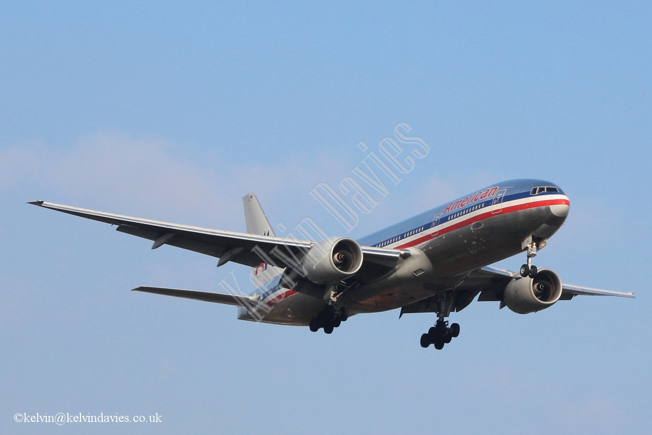 American Airlines 777 N757AN