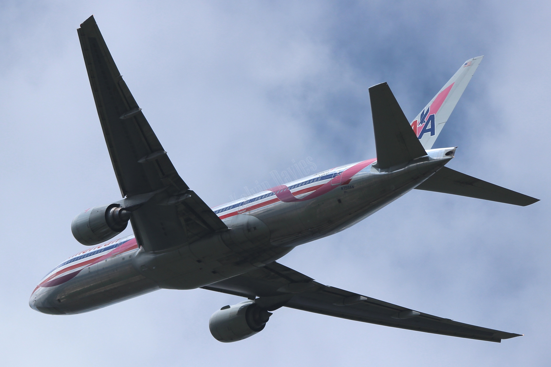 American Airlines 777 N759AN