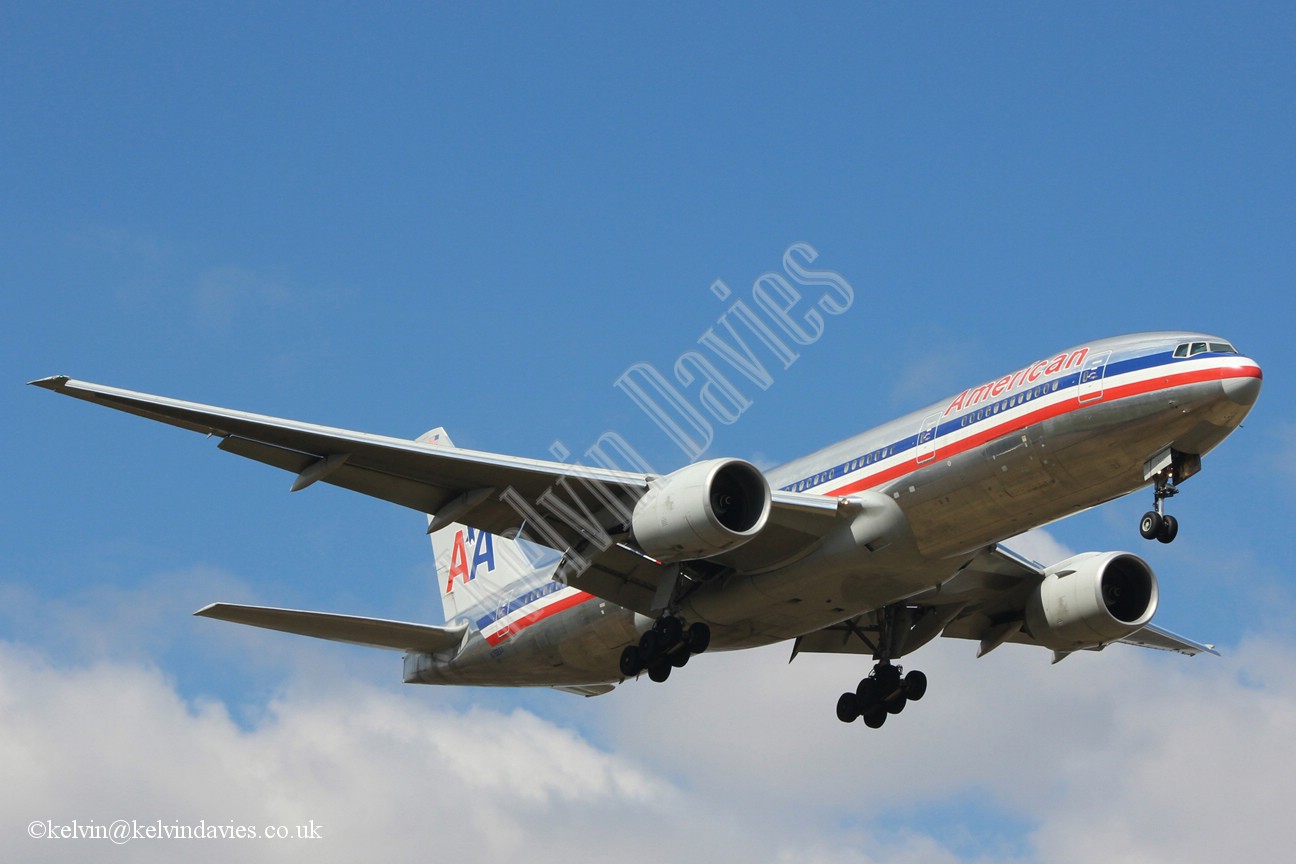 American Airlines B777 N768AA