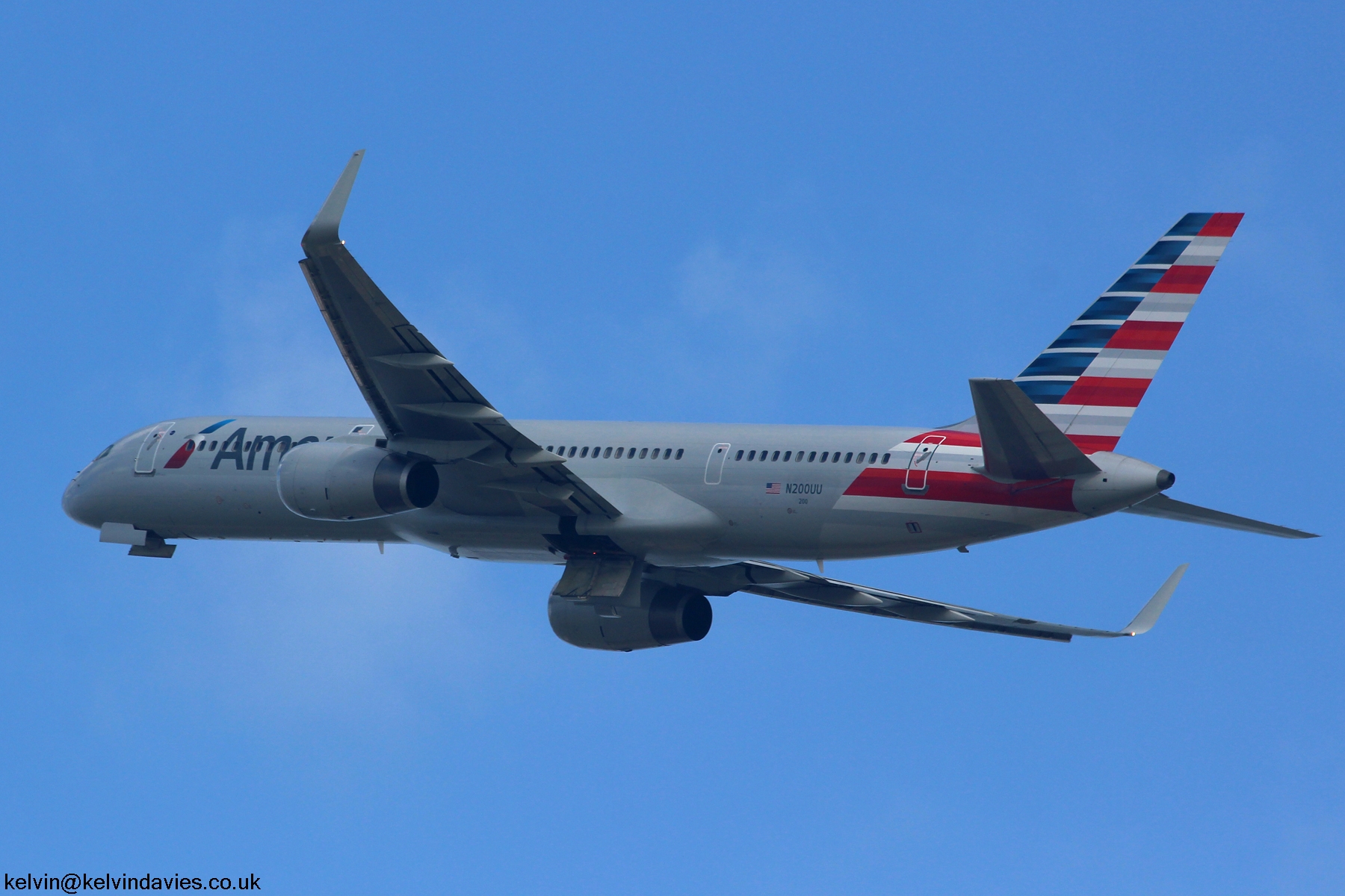 American Airlines 757 N200UU