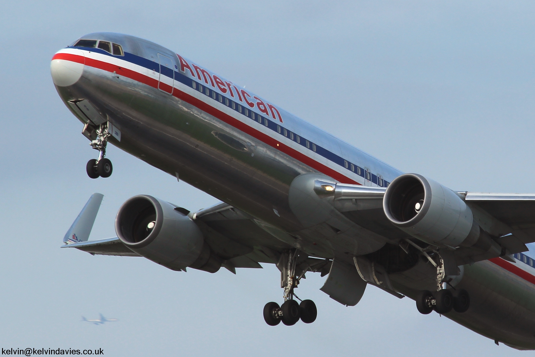 American Airlines 767 N381AN