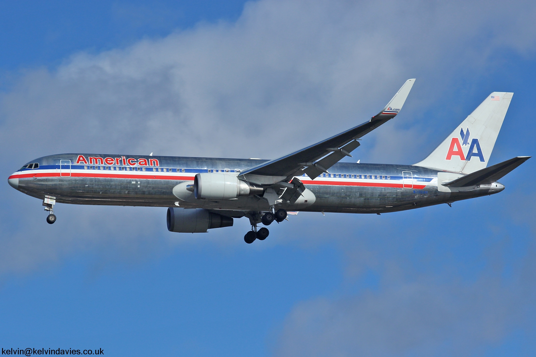 American Airlines 767 N399AN
