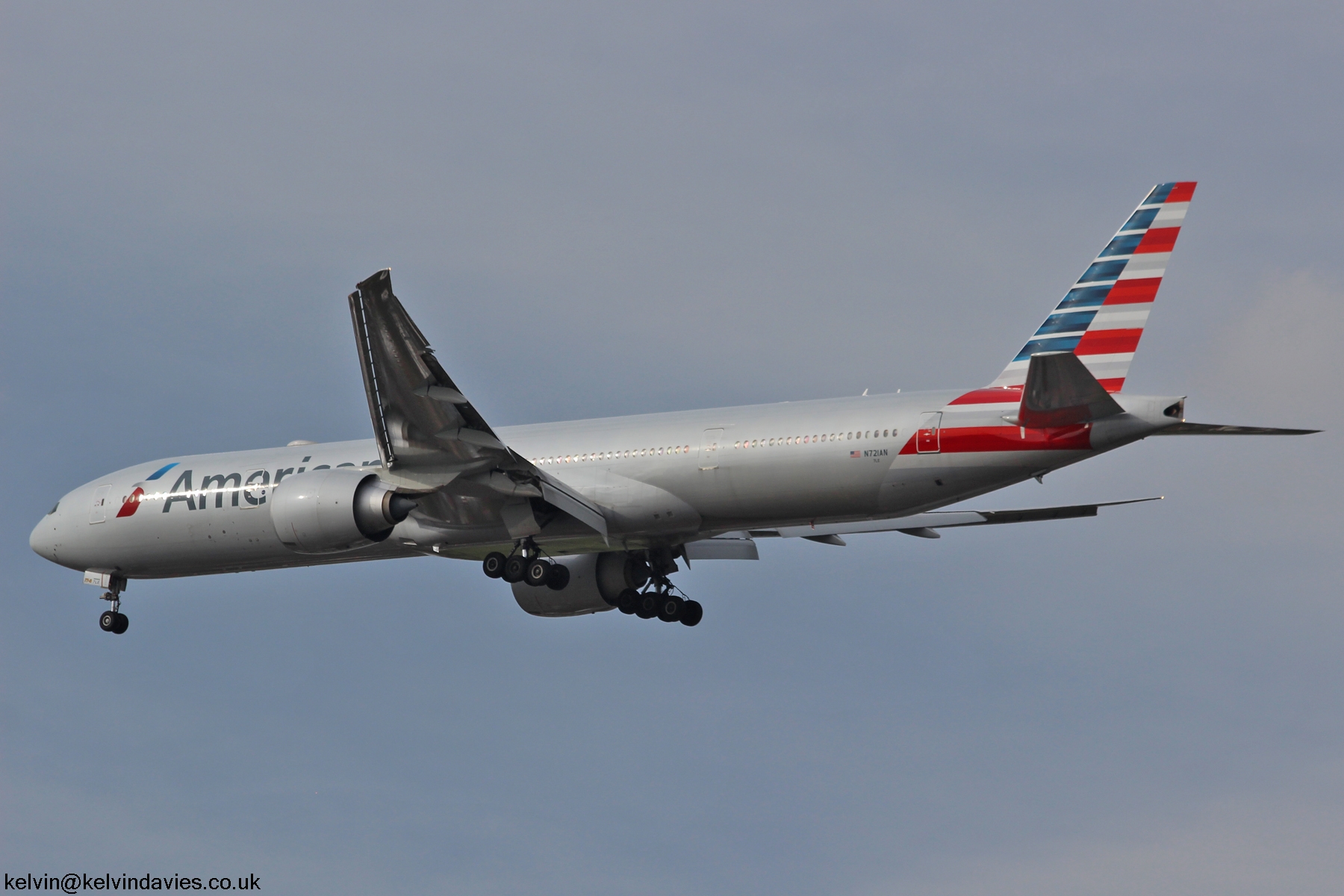 American Airlines 777 N721AN